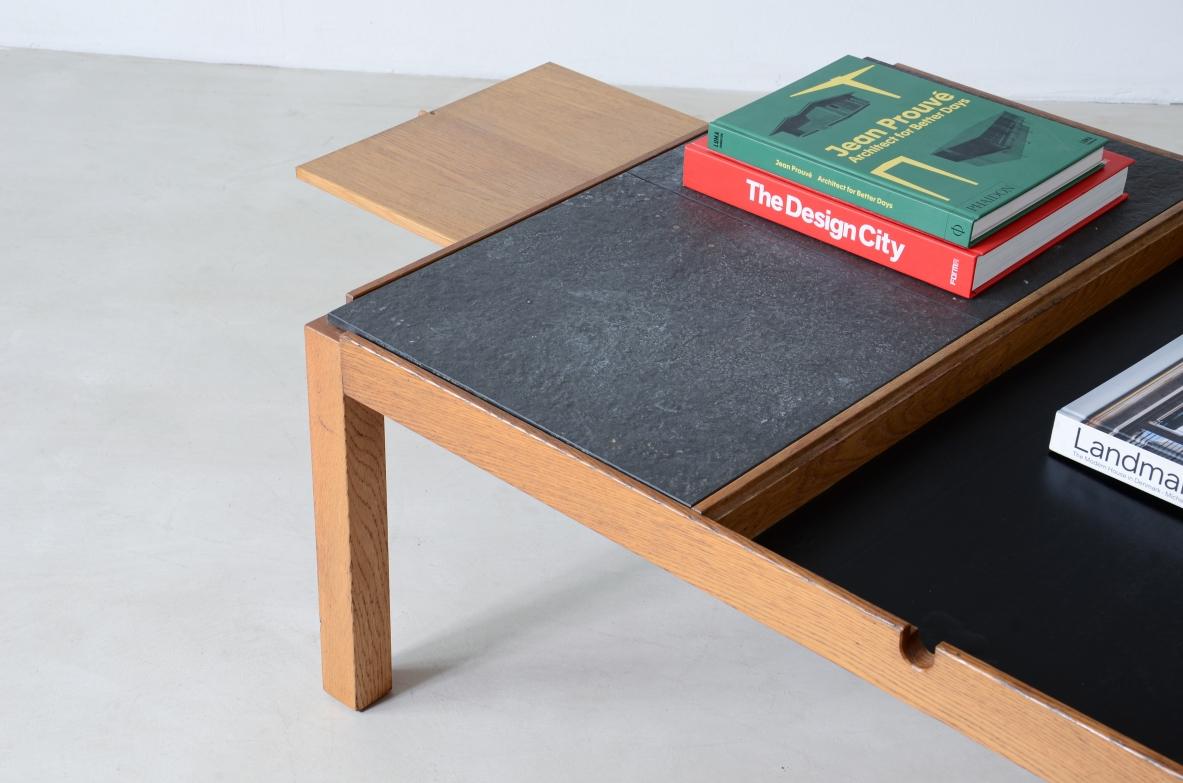 Modernist coffe table table wooden and slate top In Excellent Condition For Sale In Milano, IT