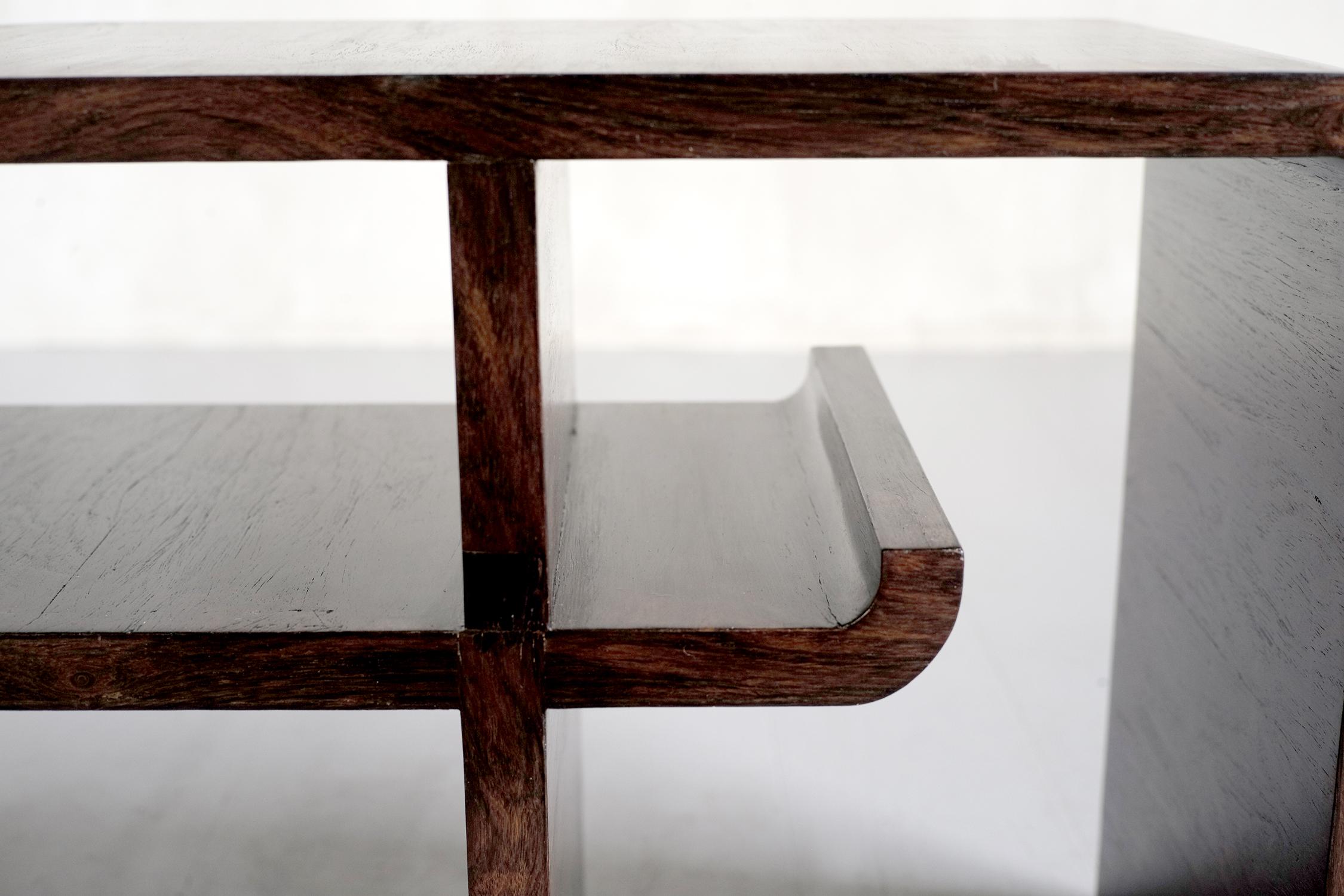 Bois de rose Table basse moderniste, 1930 en vente