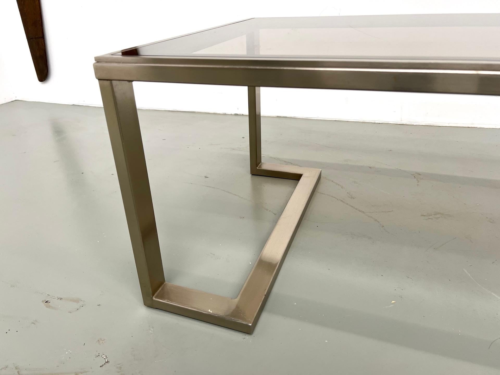 Mesa de centro modernista de los años 70 en venta 3
