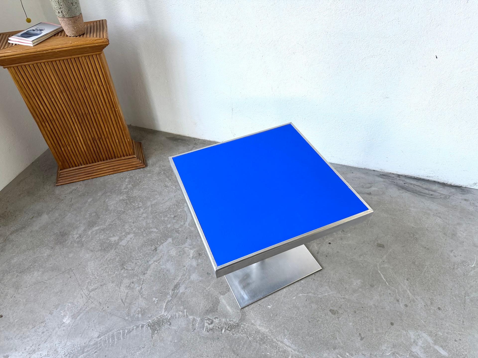 Table basse moderniste des années 1970 en vente 7