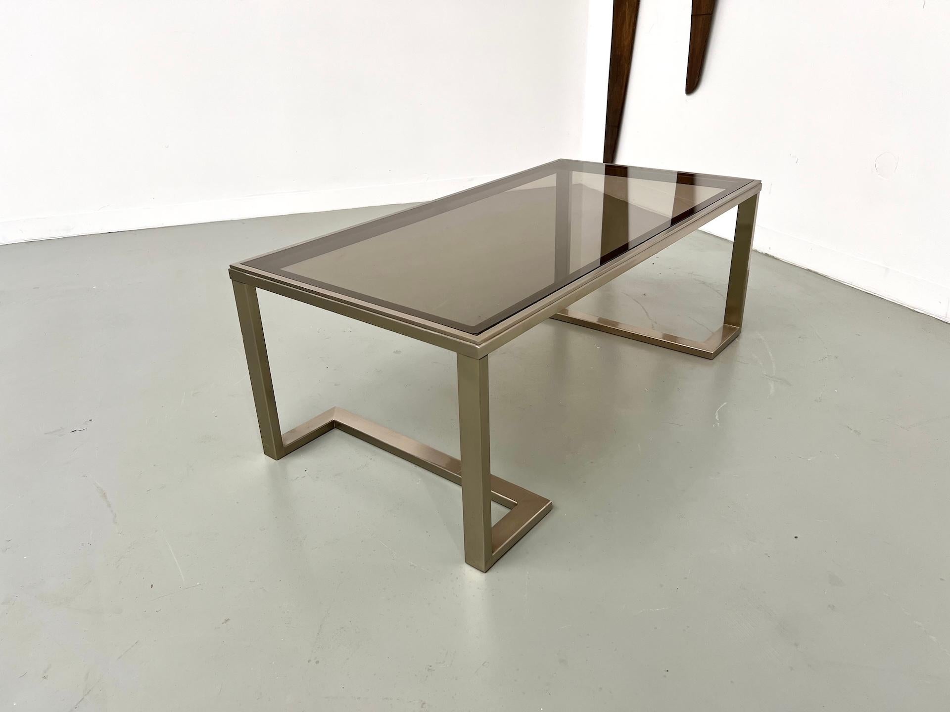 Mesa de centro modernista de los años 70 en venta 8