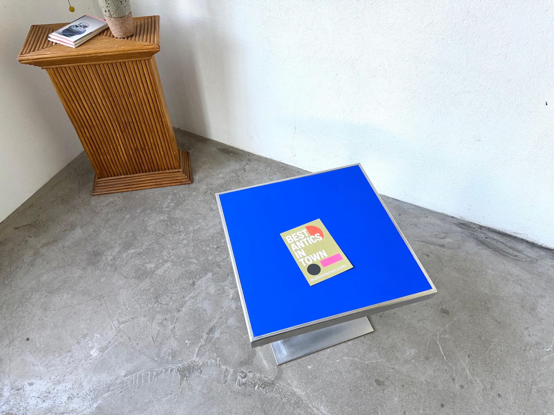 Table basse moderniste des années 1970 en vente 9