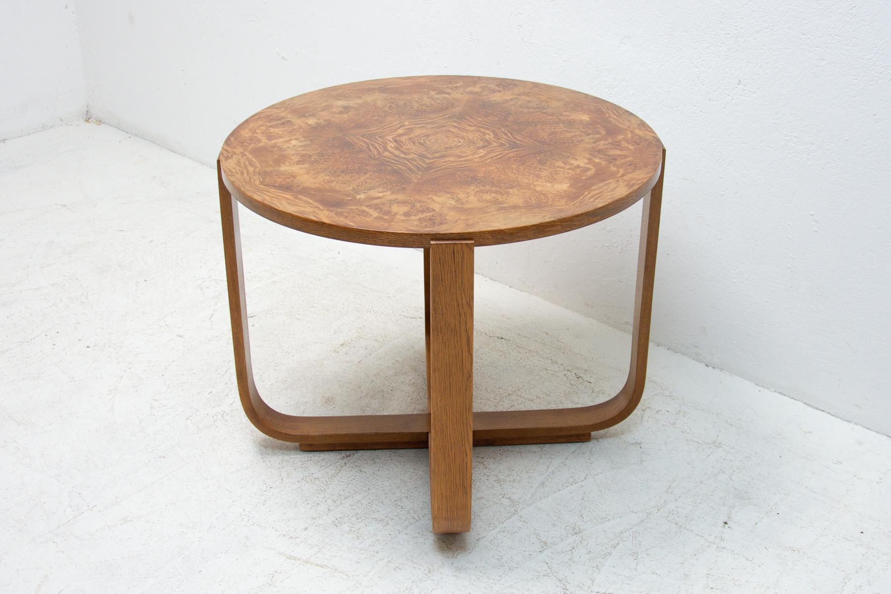 Modernist Coffee Table H-168 Designed by Jindrich Halabala for UP Závody, 1930´s In Excellent Condition In Prague 8, CZ