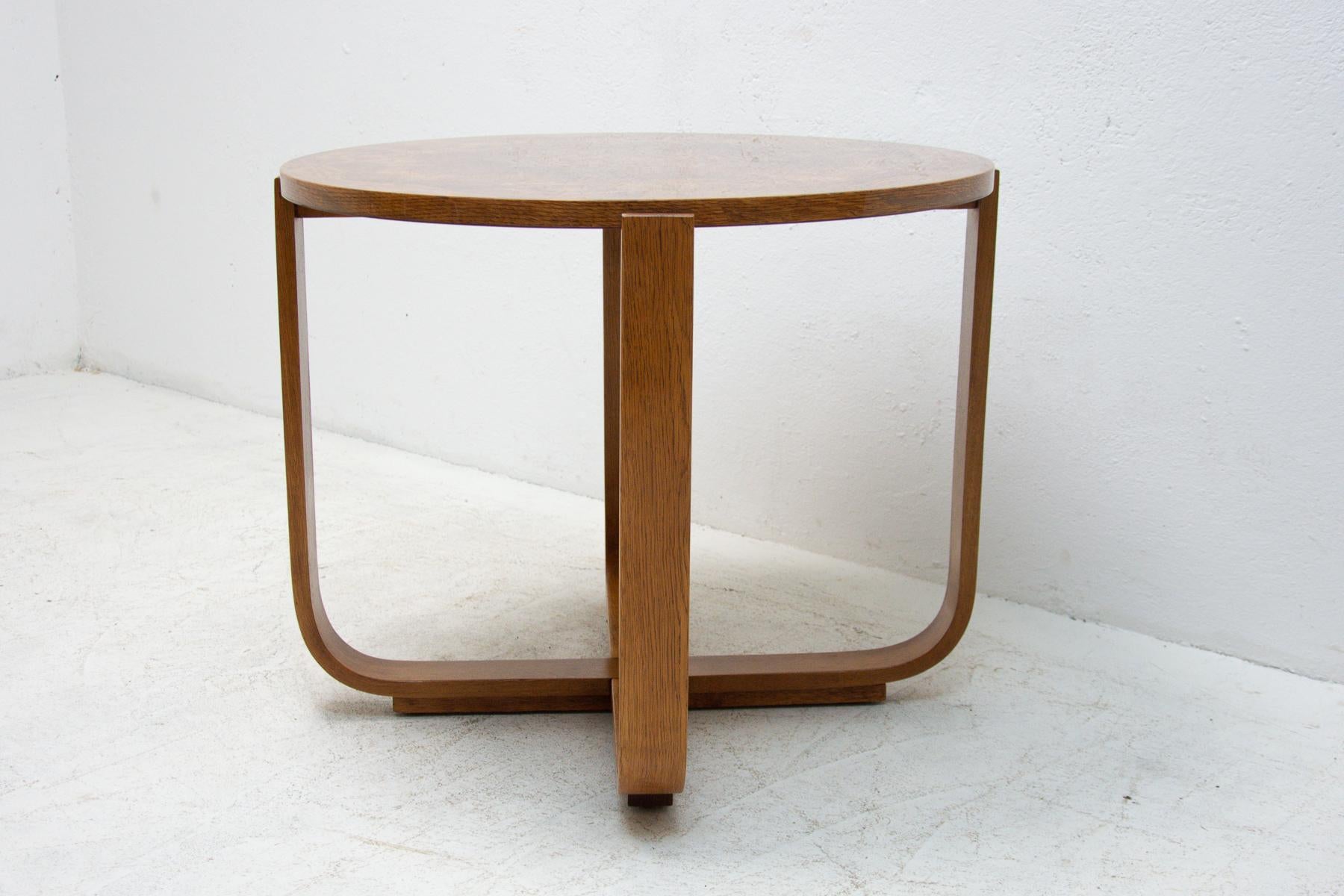 20th Century Modernist Coffee Table H-168 Designed by Jindrich Halabala for UP Závody, 1930´s