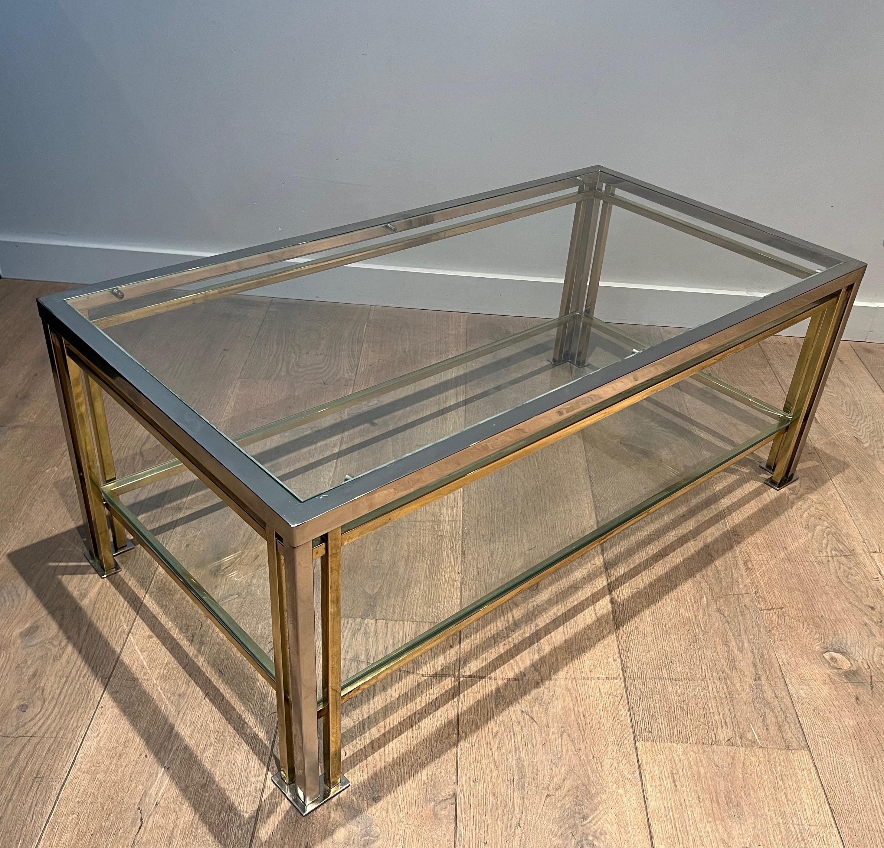 Mesa de centro modernista de cromo y metal dorado al estilo de Willy Rizzo Moderno de mediados de siglo