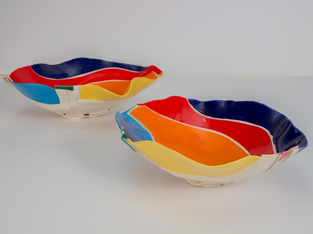 Porcelaine Bols de poterie d'atelier collage moderniste en vente