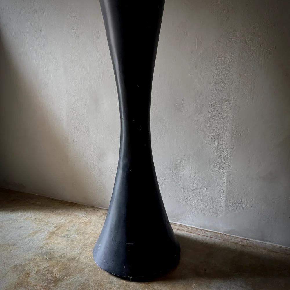 Modernist Column In Good Condition For Sale In Los Angeles, CA