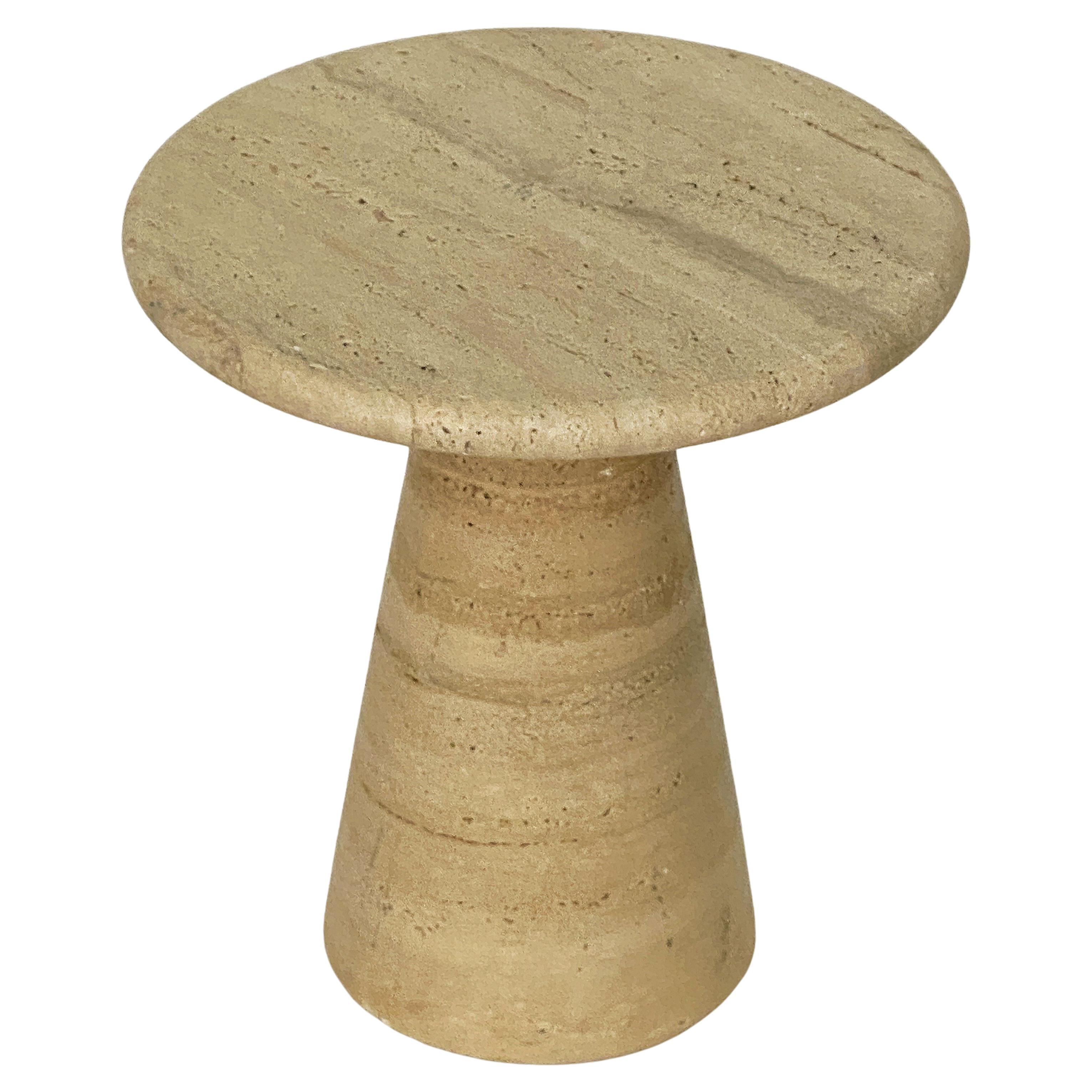 Mesa Cónica Modernista de Piedra Travertina de Italia (Cuatro Disponibles)
