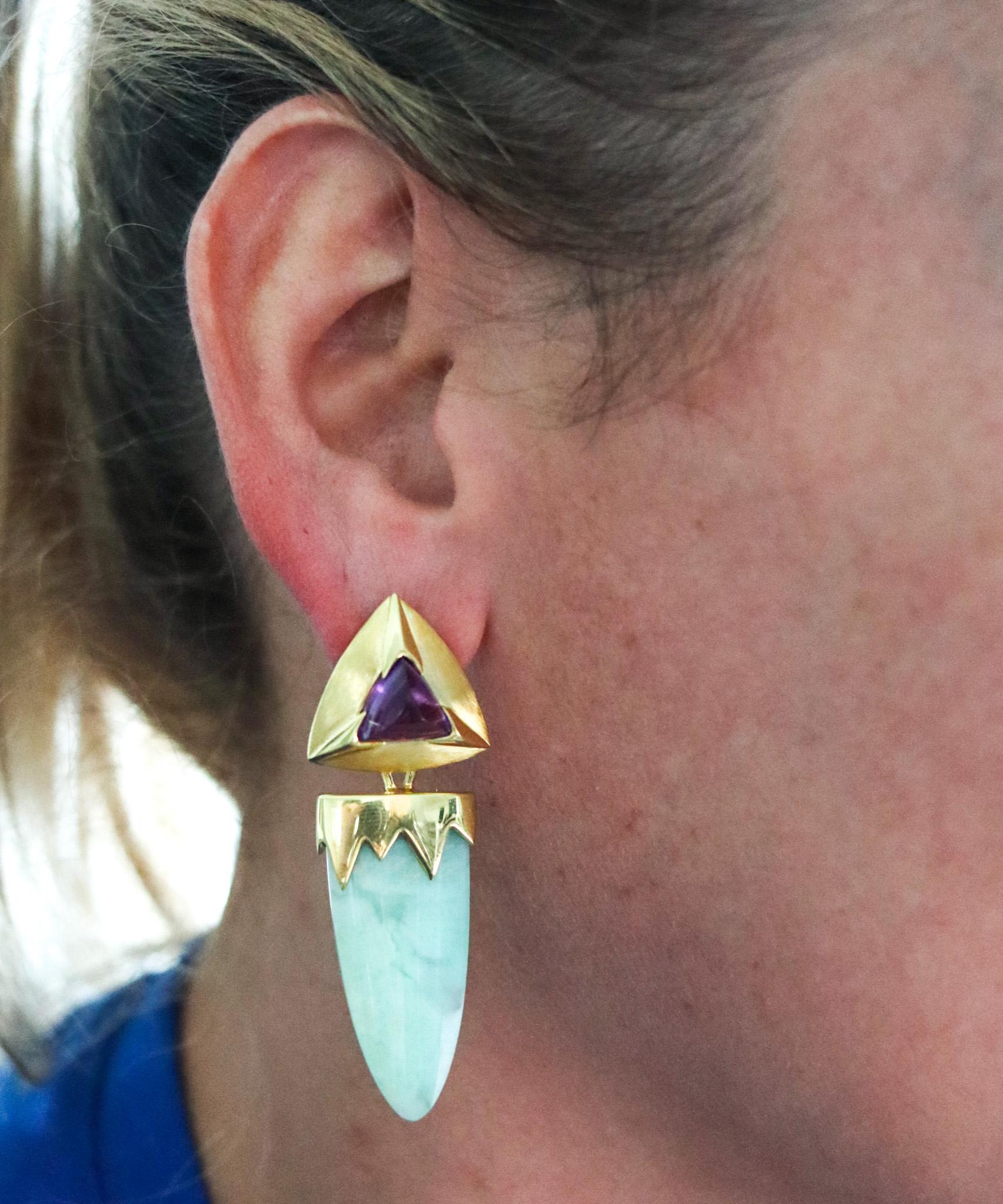 Modernist Convertible Dangle Earrings in 14kt Gold with 32ctw Amethyst & Agate For Sale 2