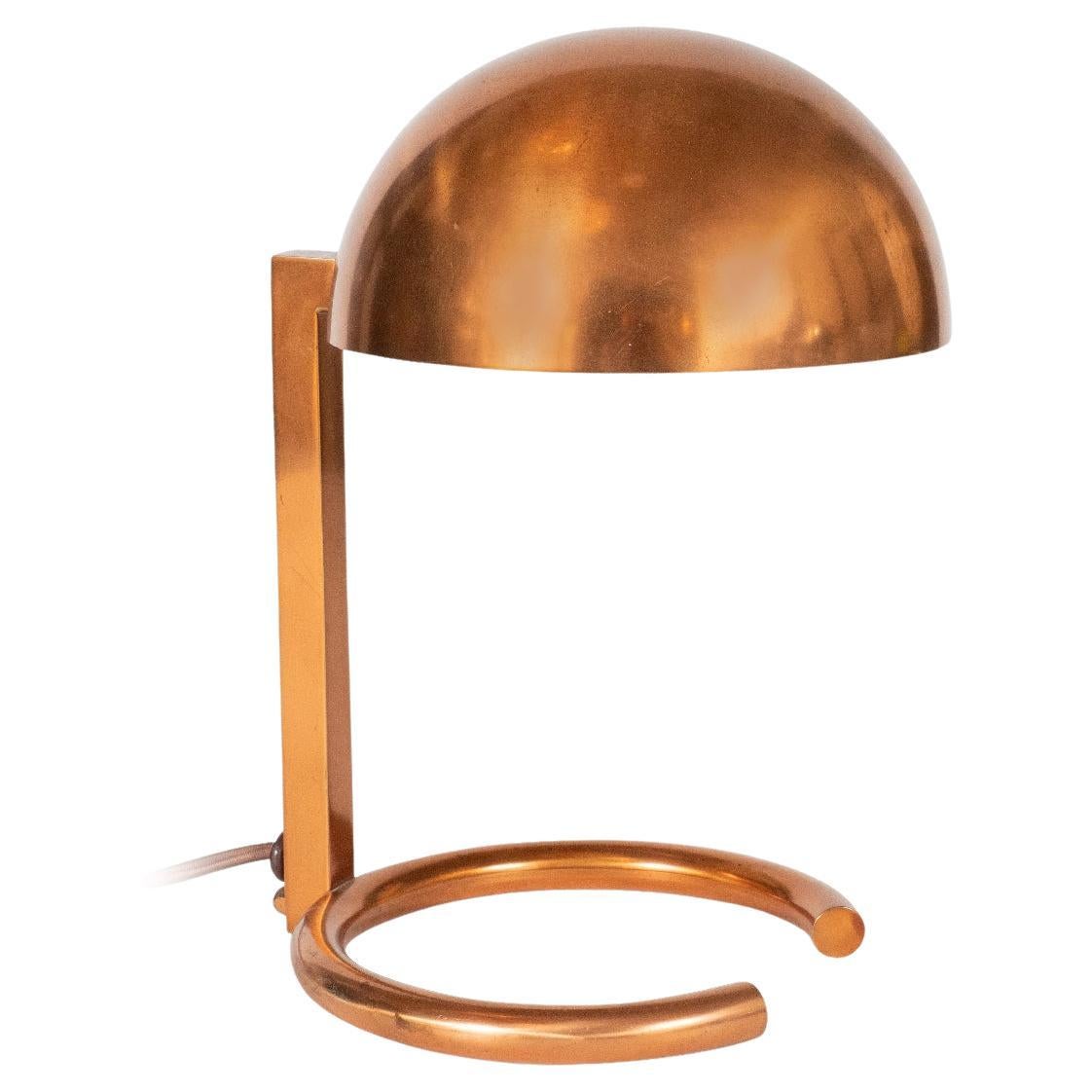  Lampe de bureau moderniste en cuivre par Adnet