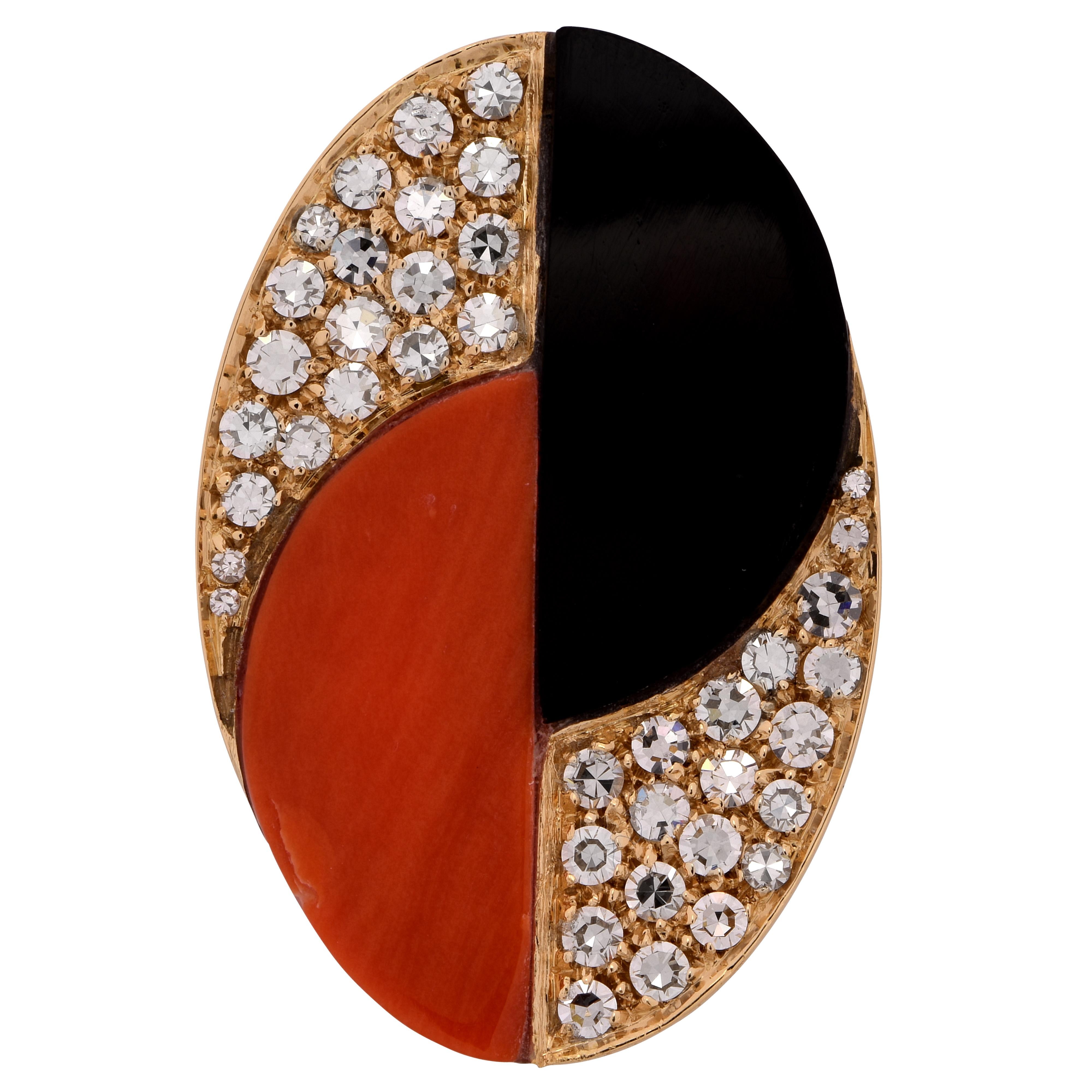 Modernist Coral, Diamond and Onyx Ring In Good Condition In Miami, FL