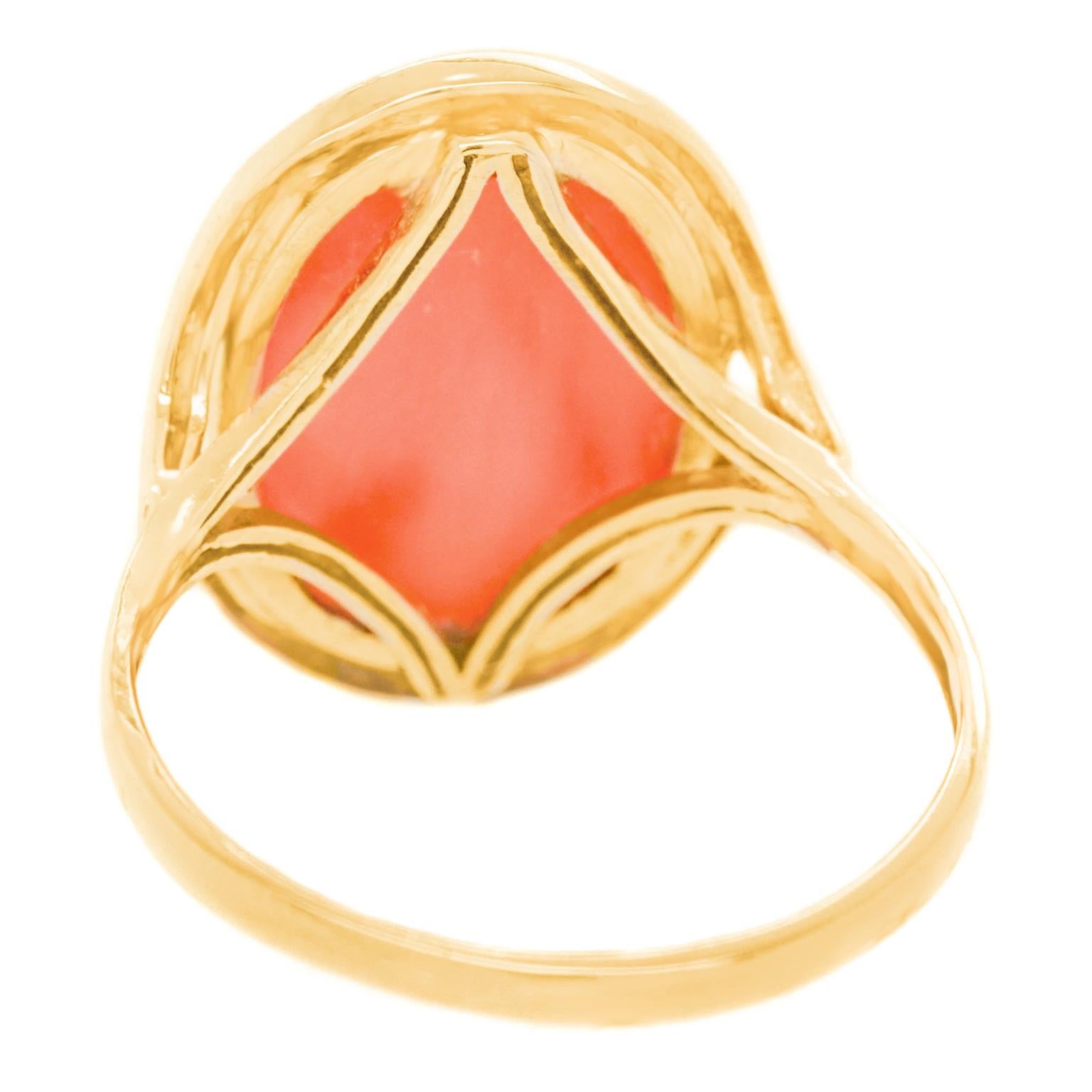 Modernist Coral-Set Gold Ring 4