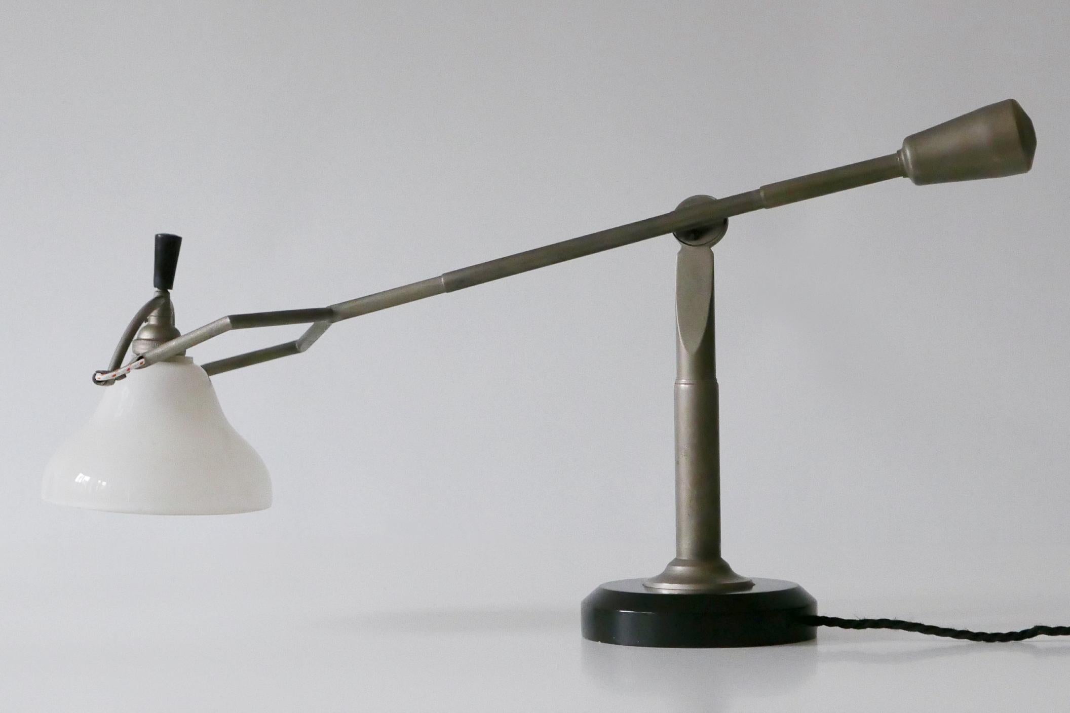 Modernist Counterbalance Table Lamp by Edouard-Wilfred Buquet, 1927, France For Sale 2