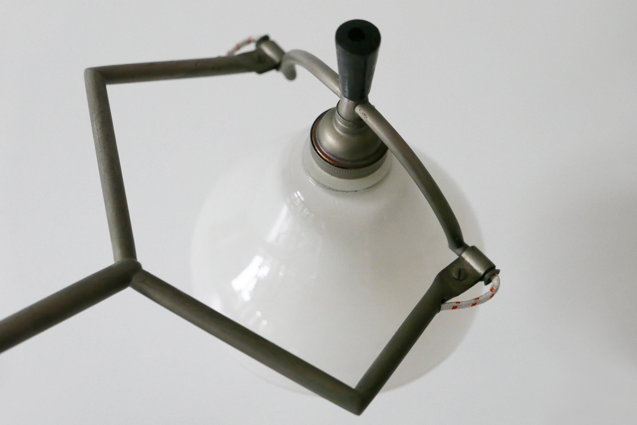 Lampe de table à contrepoids moderniste d'Edouard-Wilfred Buquet, 1927, France en vente 9