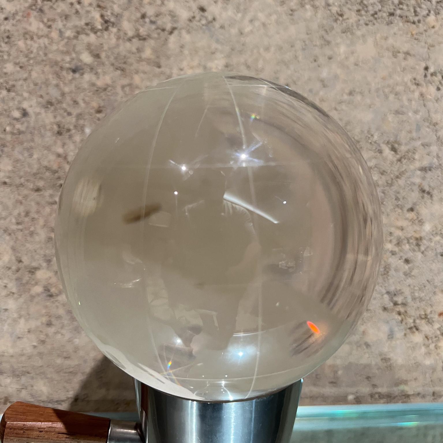 Modernist Crystal Art Glass World Ball Healing Sphere In Good Condition For Sale In Chula Vista, CA