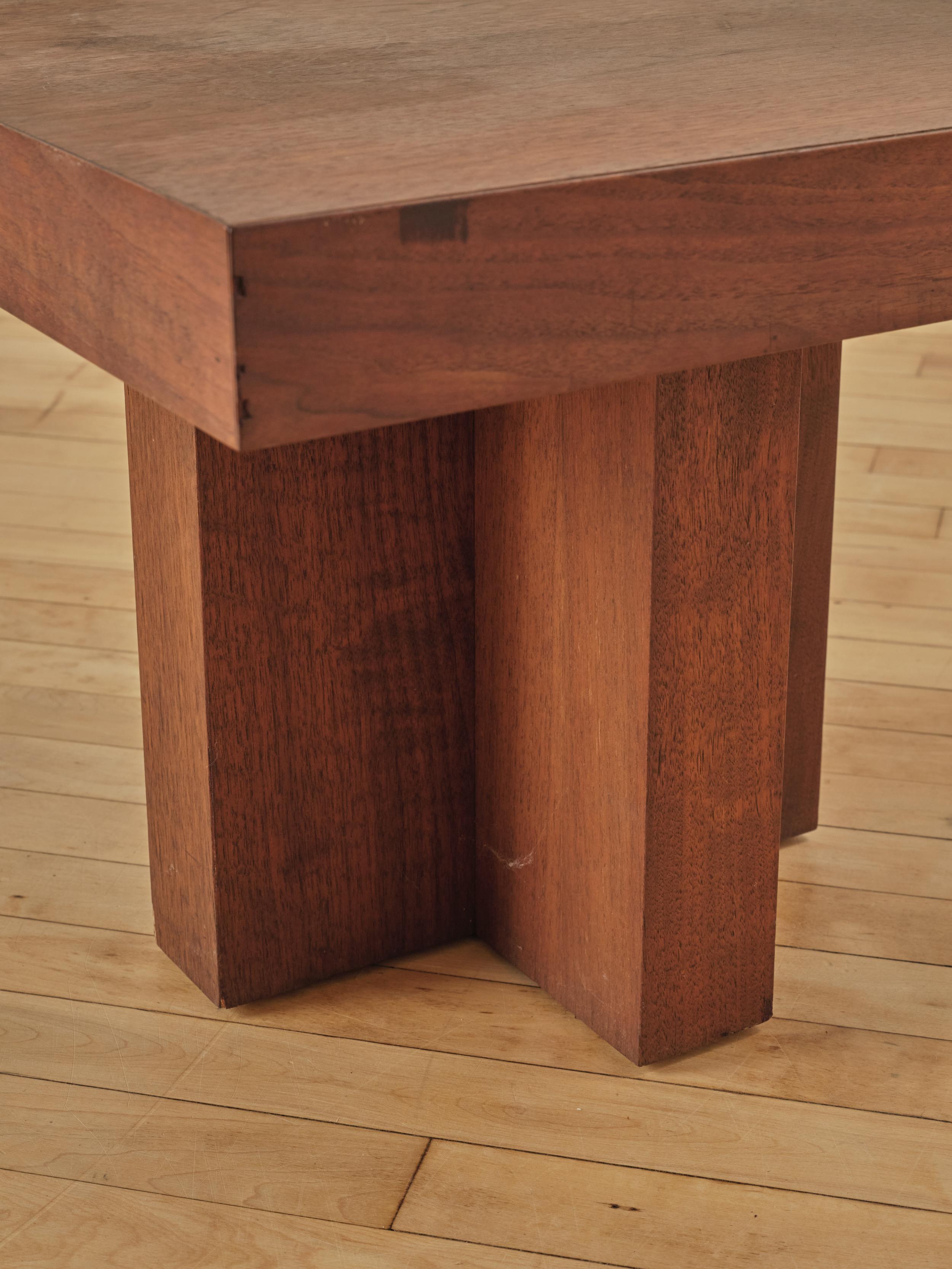 Modernist Cube Side Table   In Good Condition For Sale In Long Island City, NY