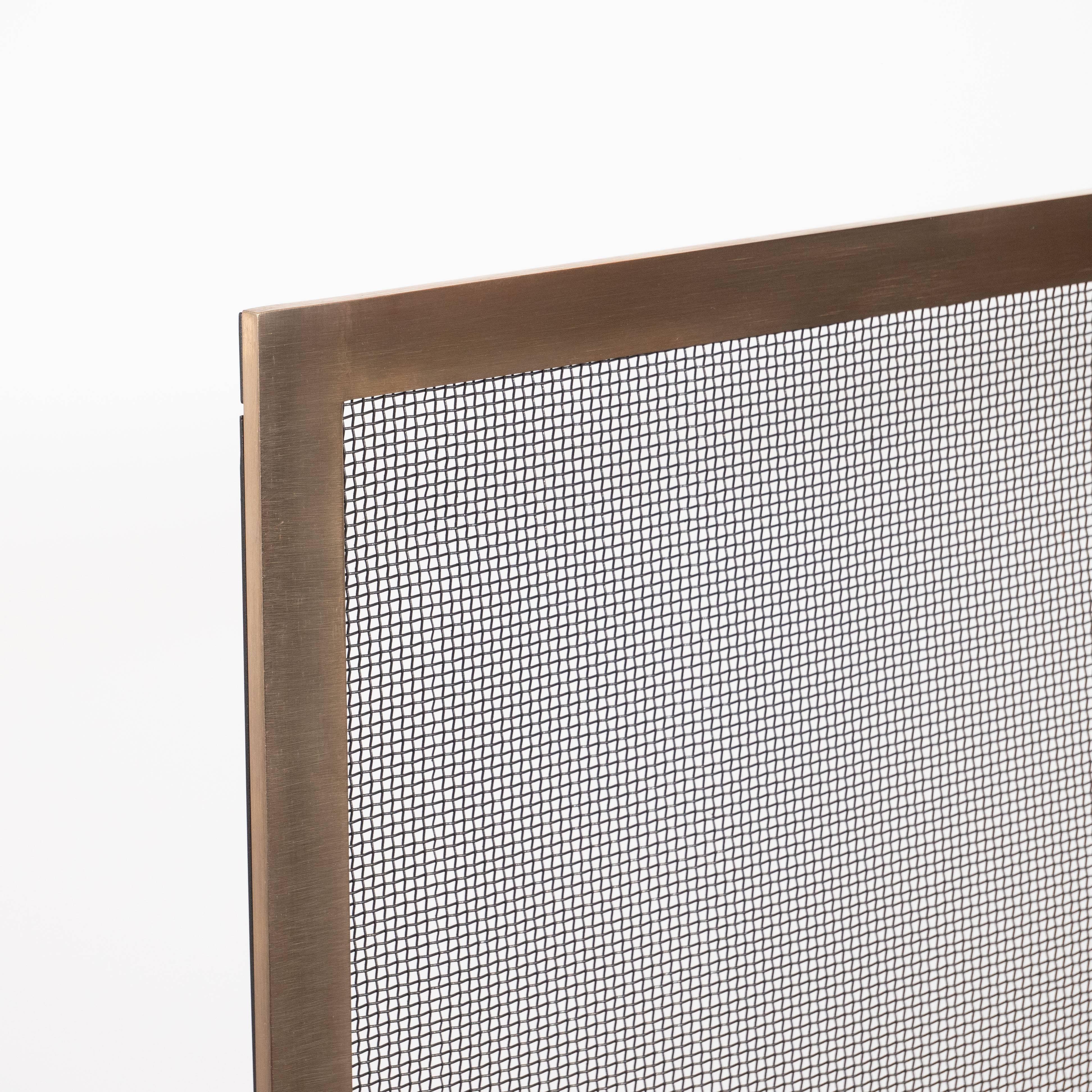 Modernist Custom-Made Fire Screen in Brushed Brass with Iron Mesh Grill In Excellent Condition For Sale In New York, NY