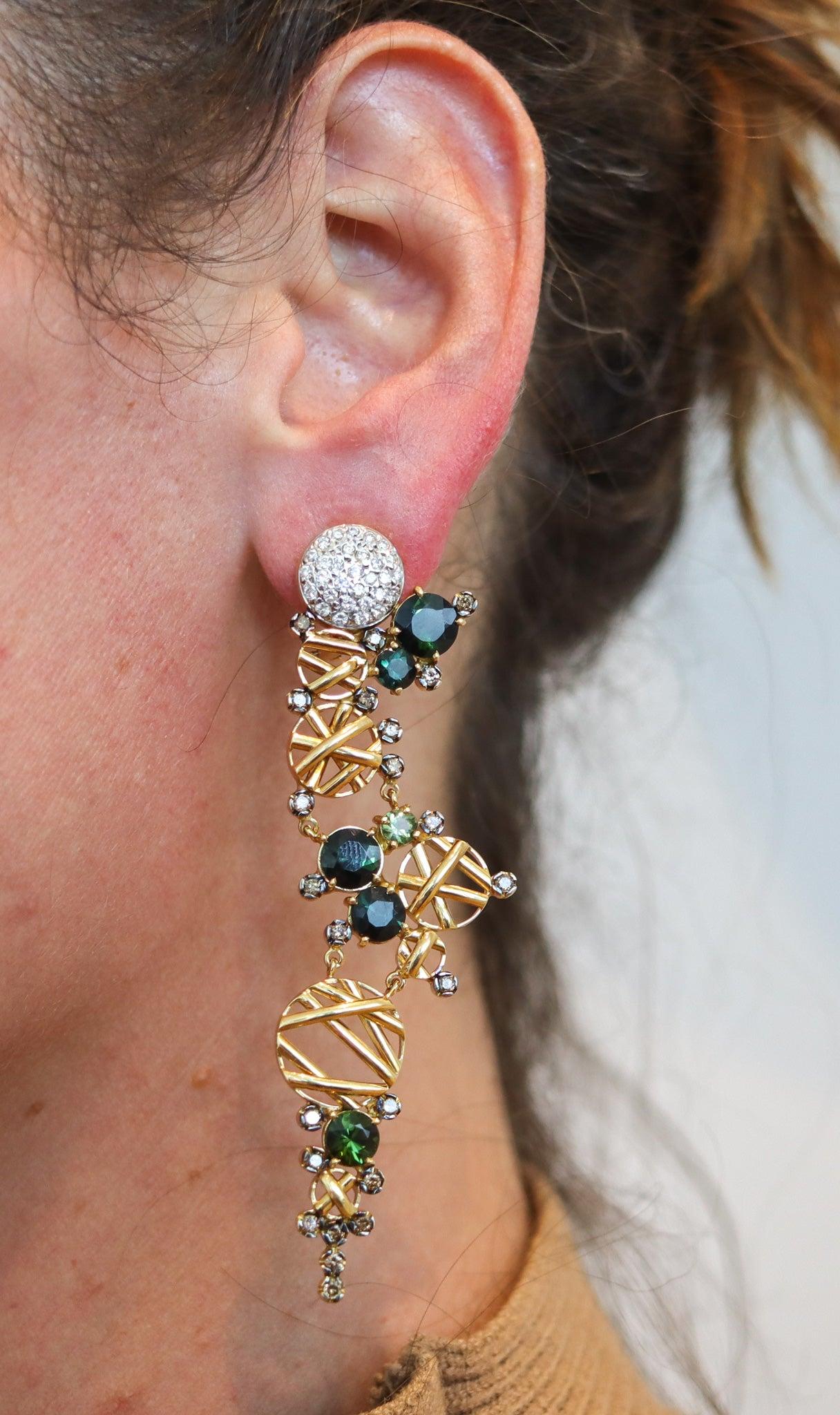 Orecchini pendenti MODERNIST in oro 18Kt e tormaline e diamanti 14,24 Ctw in vendita 1