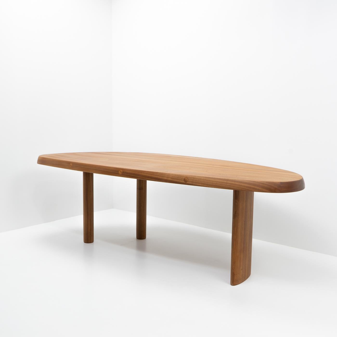 Italian Modernist Design Free Form Dining Table by Charlotte Perriand, Cassina, 2000s