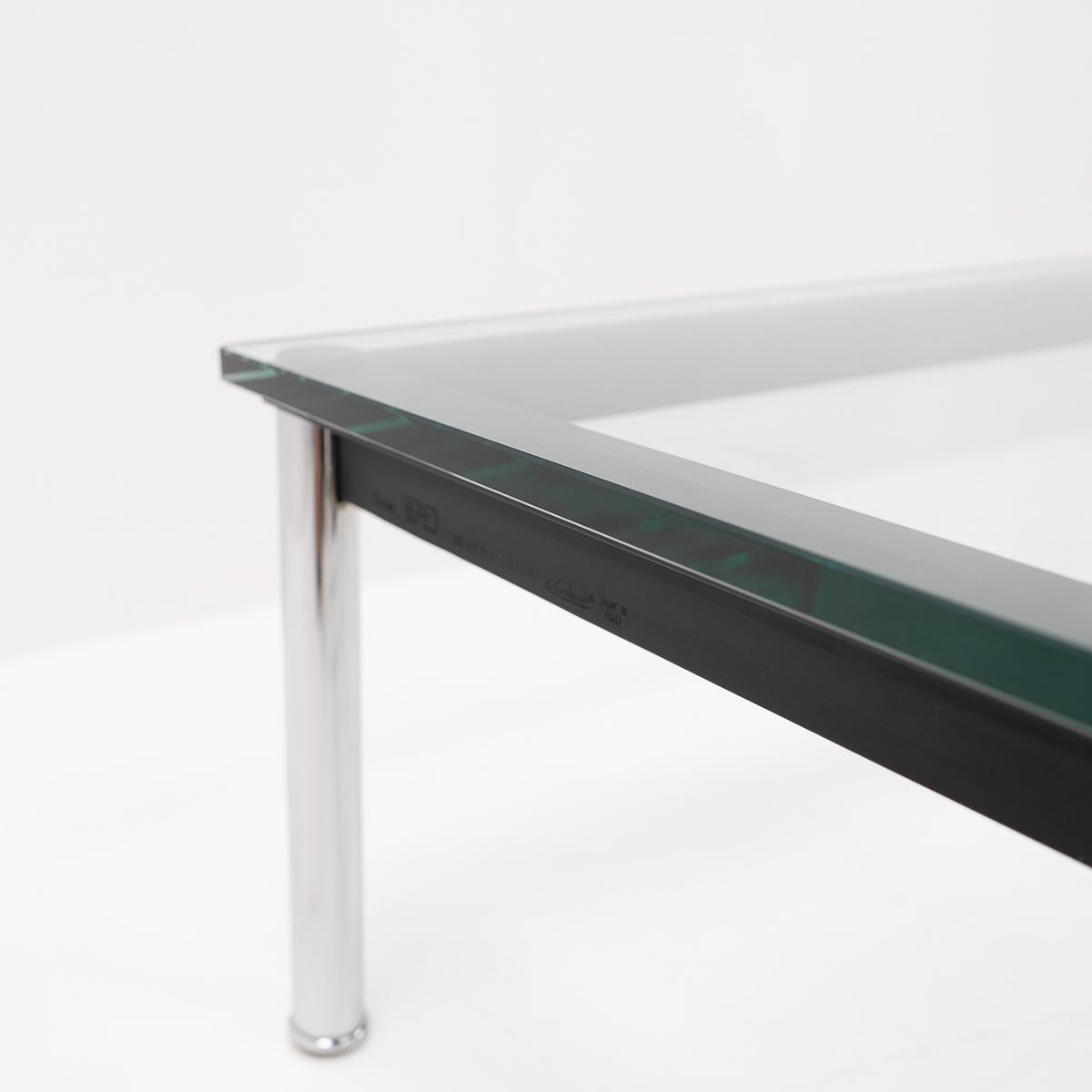 Metal Modernist Design LC10 Coffee Table by Le Corbusier for Cassina