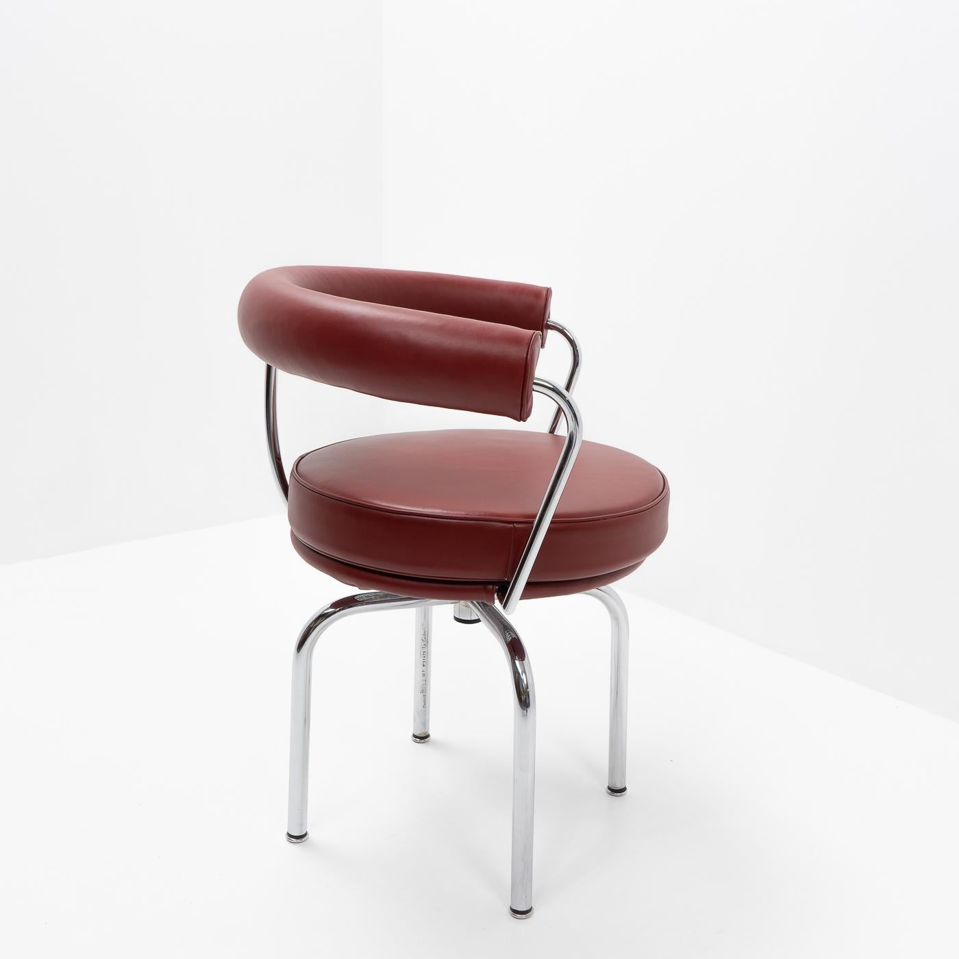 Early 20th Century Modernist Design LC7 Chair by Charlotte Perriand for Cassina, 1980s