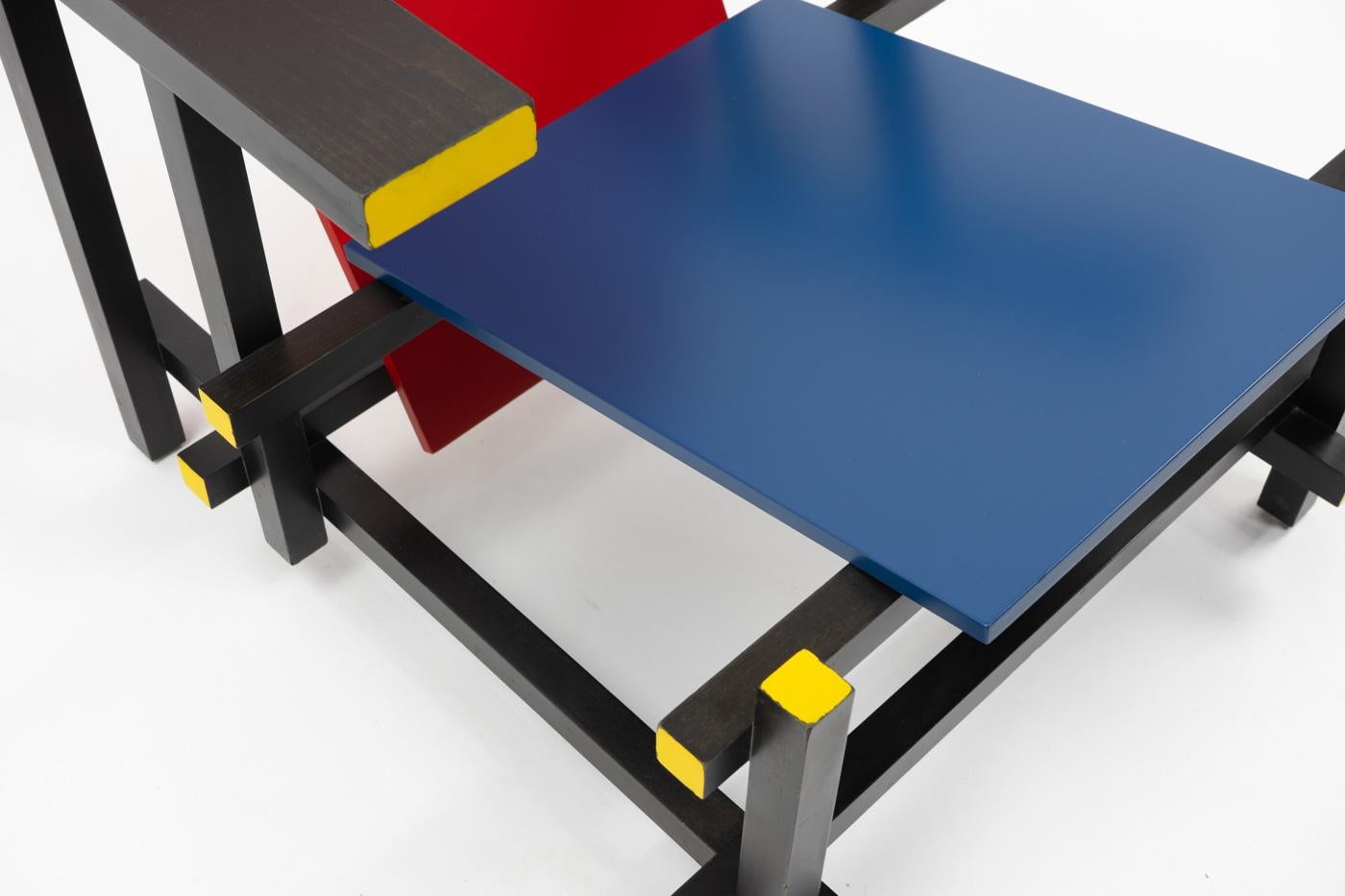 Rietveld-Stuhl in Rot und Blau im modernistischen Design von Cassina, 1970er Jahre im Angebot 3