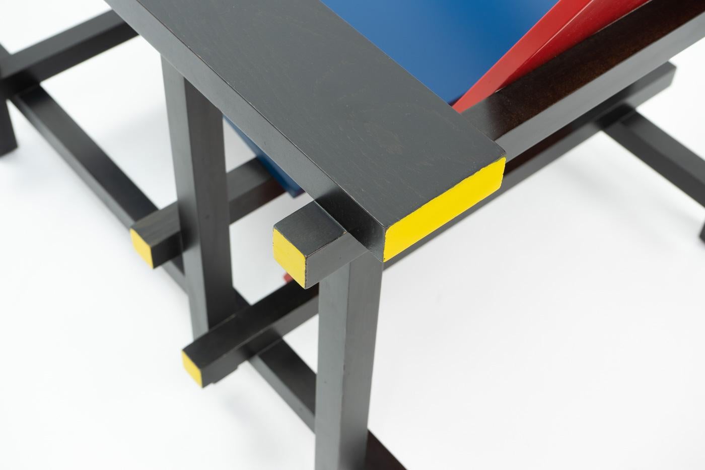 Rietveld-Stuhl in Rot und Blau im modernistischen Design von Cassina, 1970er Jahre im Angebot 4