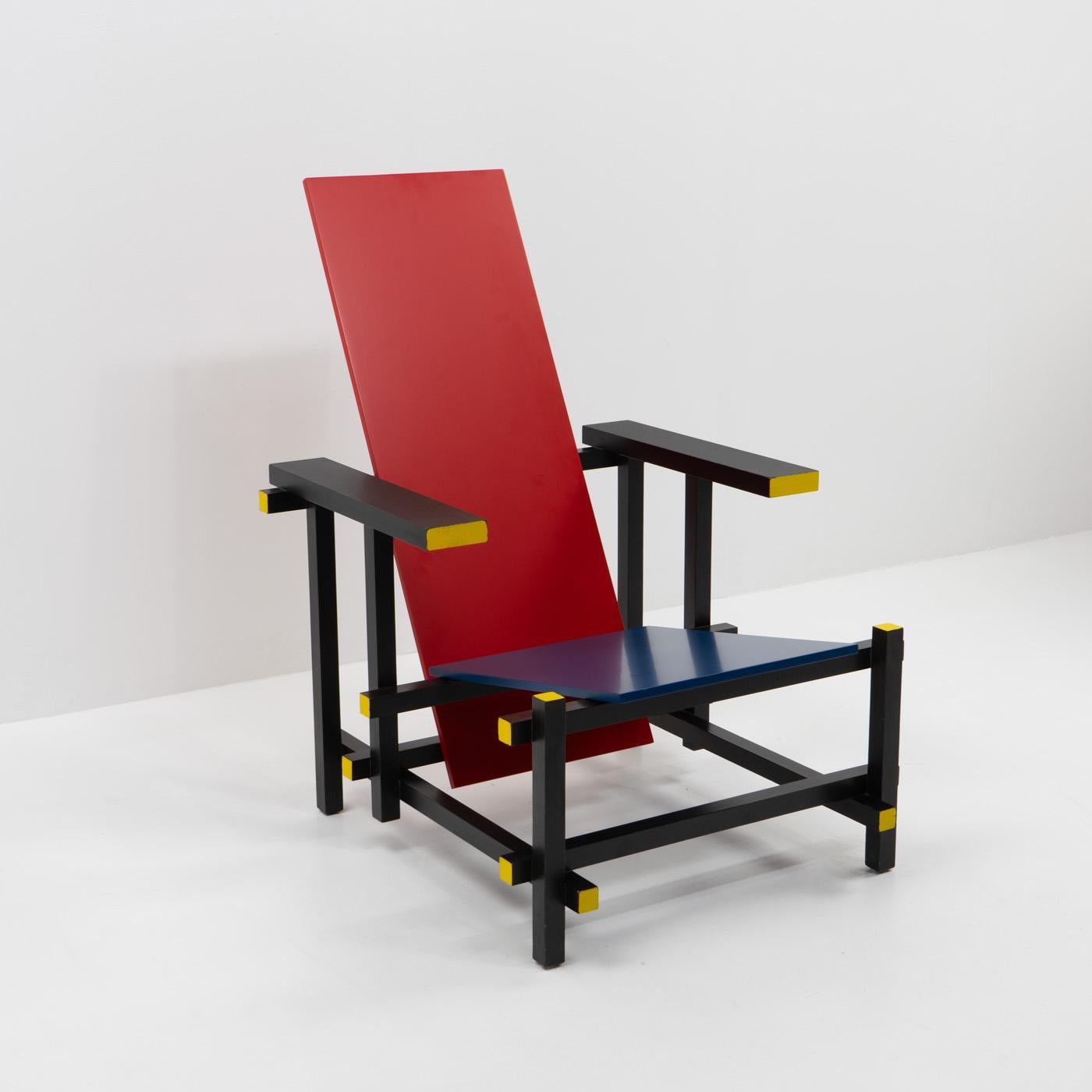 Rietveld-Stuhl in Rot und Blau im modernistischen Design von Cassina, 1970er Jahre (Niederländisch) im Angebot