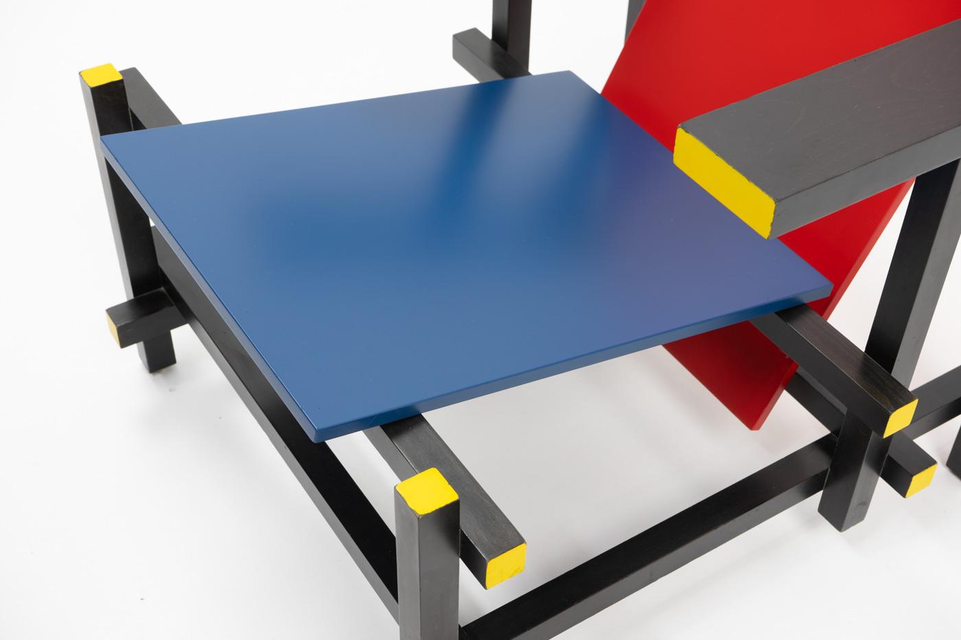 Rietveld-Stuhl in Rot und Blau im modernistischen Design von Cassina, 1970er Jahre im Angebot 2