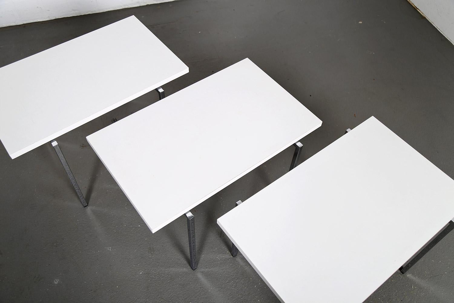 Tables empilables au design moderniste de Trix & Robert Haussmann pour Swiss Form en vente 5