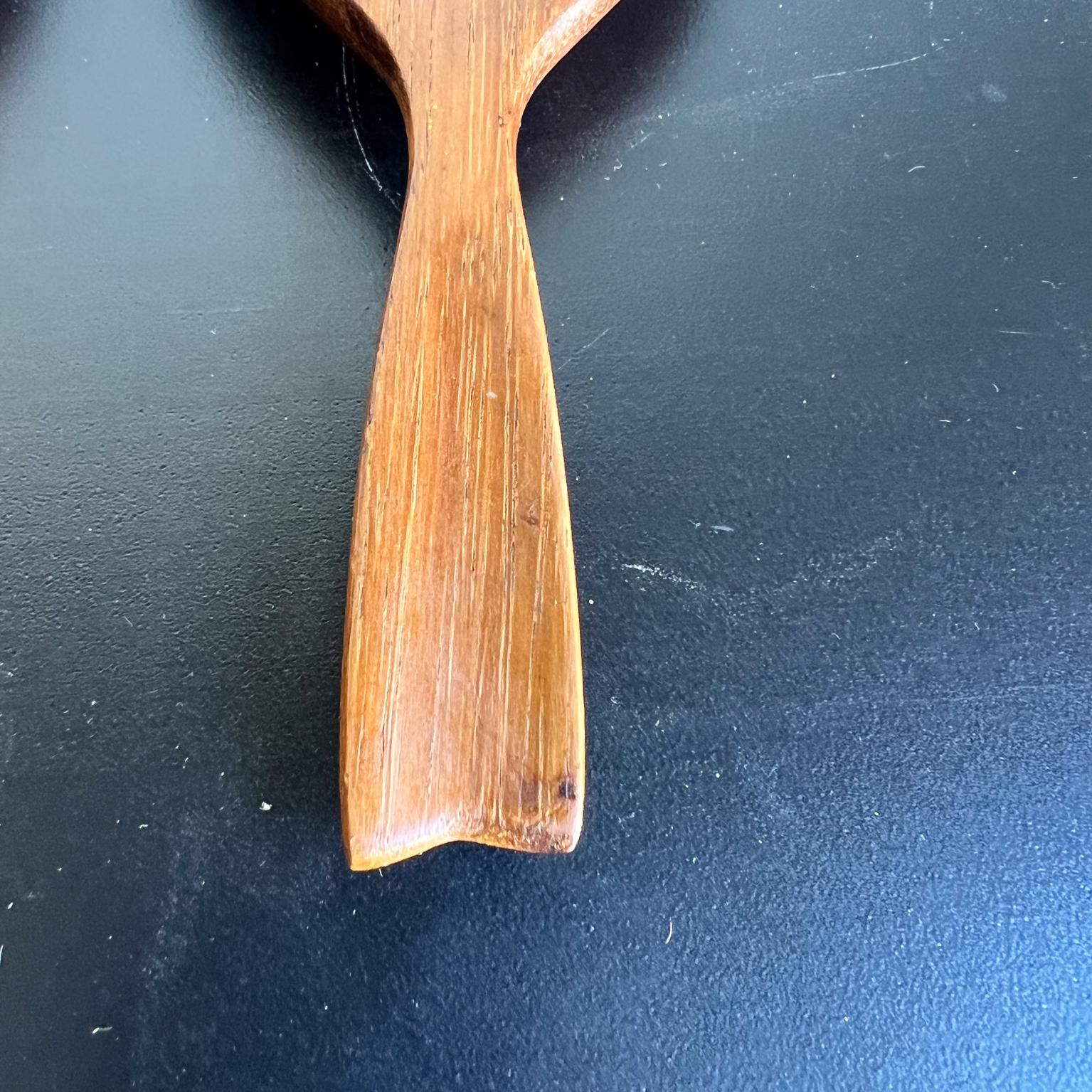 Juego de Servidor de Ensalada de Madera Haitiana de Diseño Modernista Moderno de mediados de siglo en venta