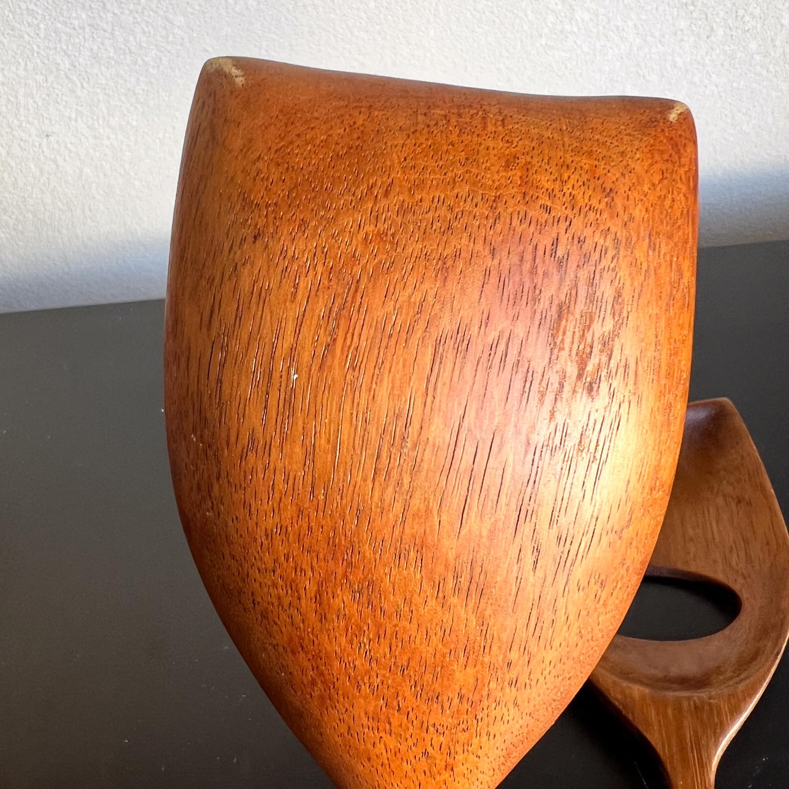 Juego de Servidor de Ensalada de Madera Haitiana de Diseño Modernista en Bueno estado para la venta en Chula Vista, CA
