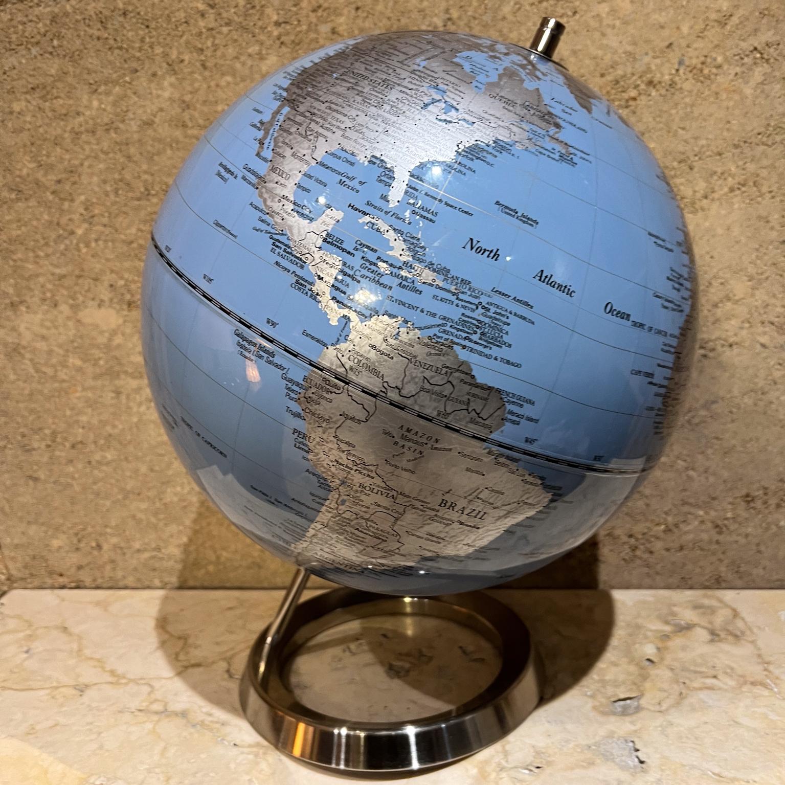 Modernist World Globe Blue and Silver Stylish Full Vision Circle
Metal chrome stainless 
Atmosphere Globemakers Denmark design
15 h x 12 diameter
Preowned original vintage condition
See all images for details