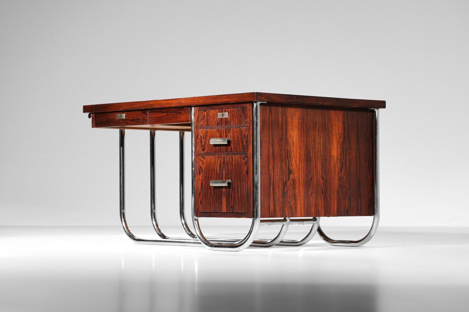 Modernist Desk in Solid Wood 40s / 50s Bauhaus Style Vintage For Sale 4