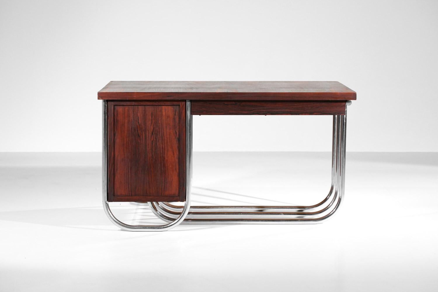 Modernist Desk in Solid Wood 40s / 50s Bauhaus Style Vintage For Sale 10