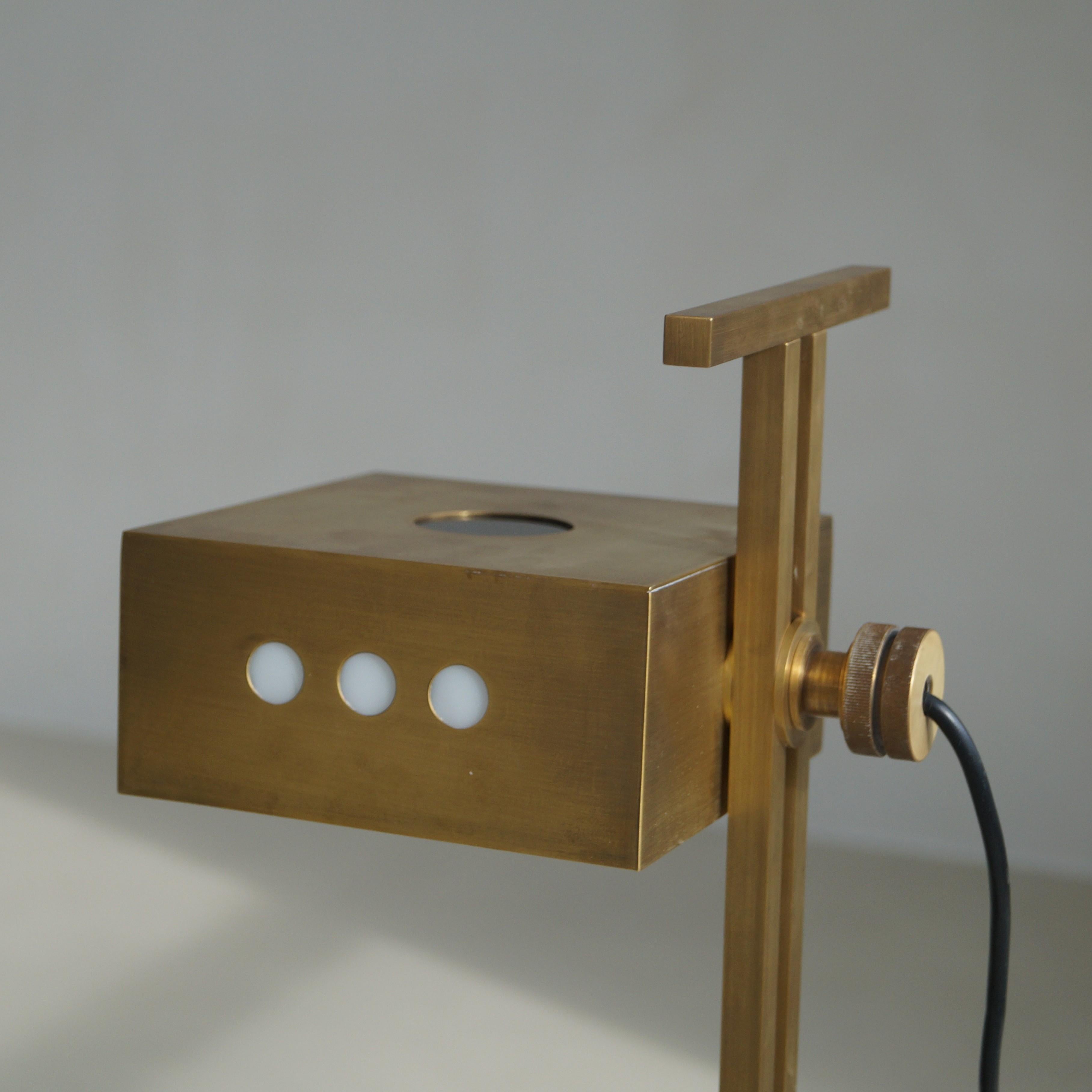 Lampada da scrivania modernista su disegno Bauhaus, anni '70 in vendita 11