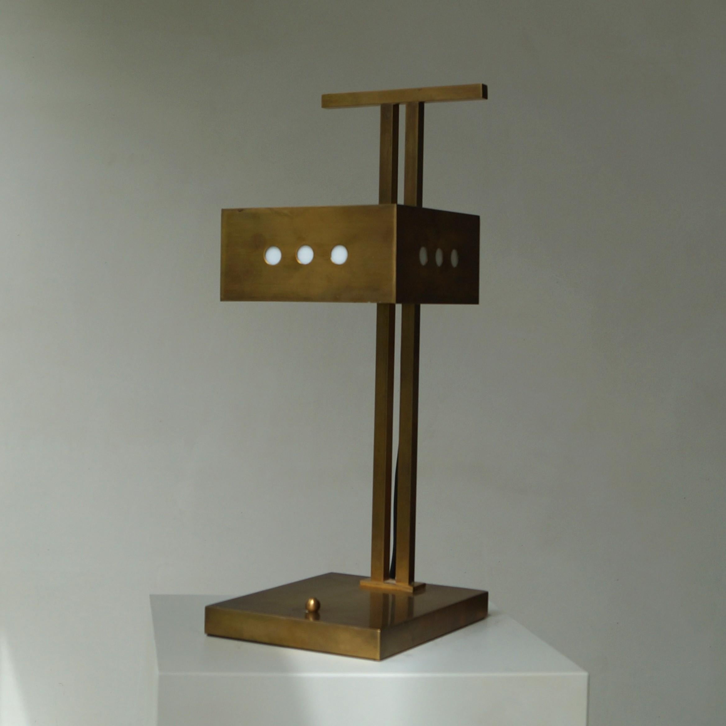 Tedesco Lampada da scrivania modernista su disegno Bauhaus di Marcel Breuer, anni '70