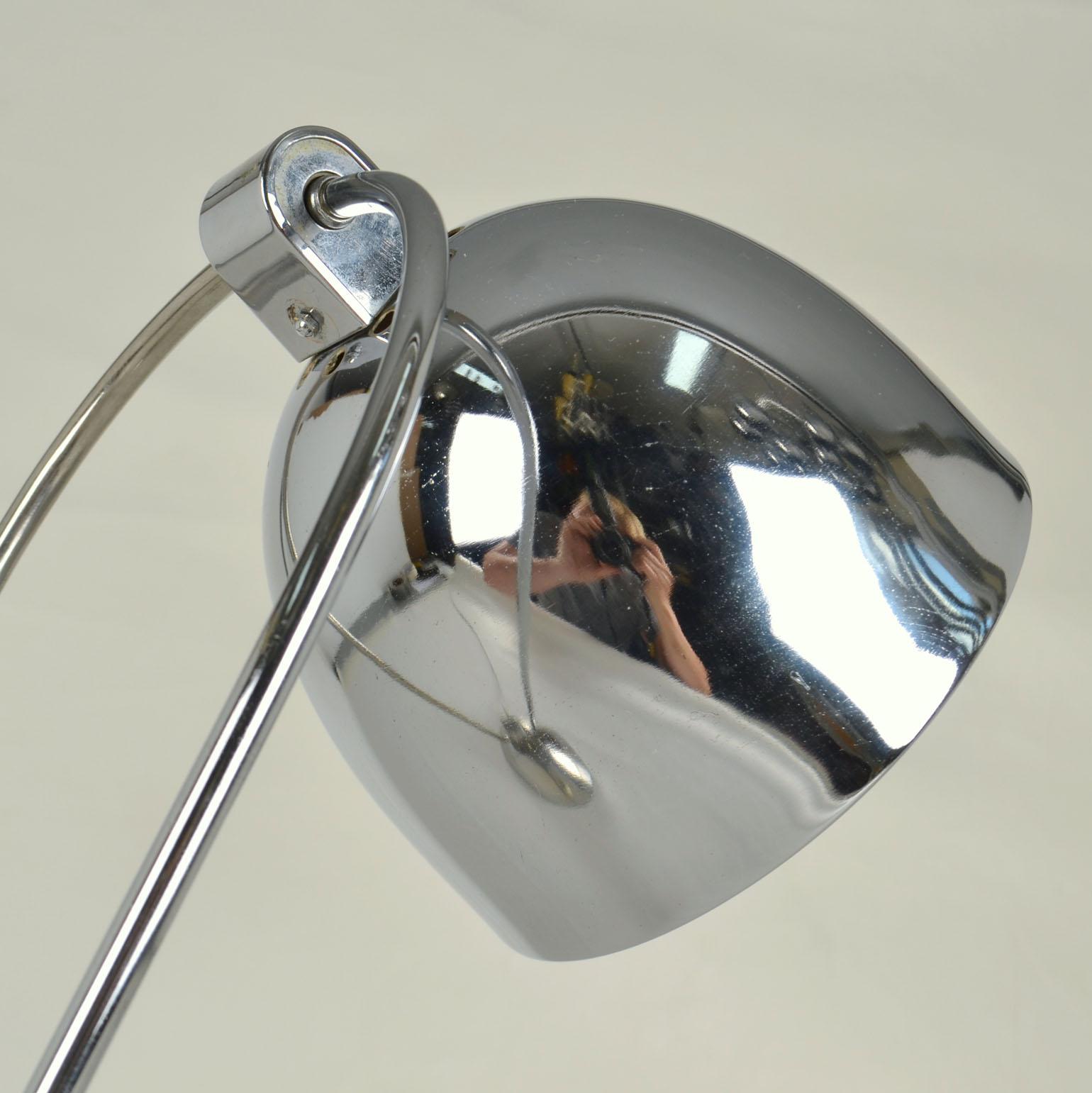 Modernist French Desk Lamp Jumo designed by Yves Jujeau and André Mounique For Sale 12