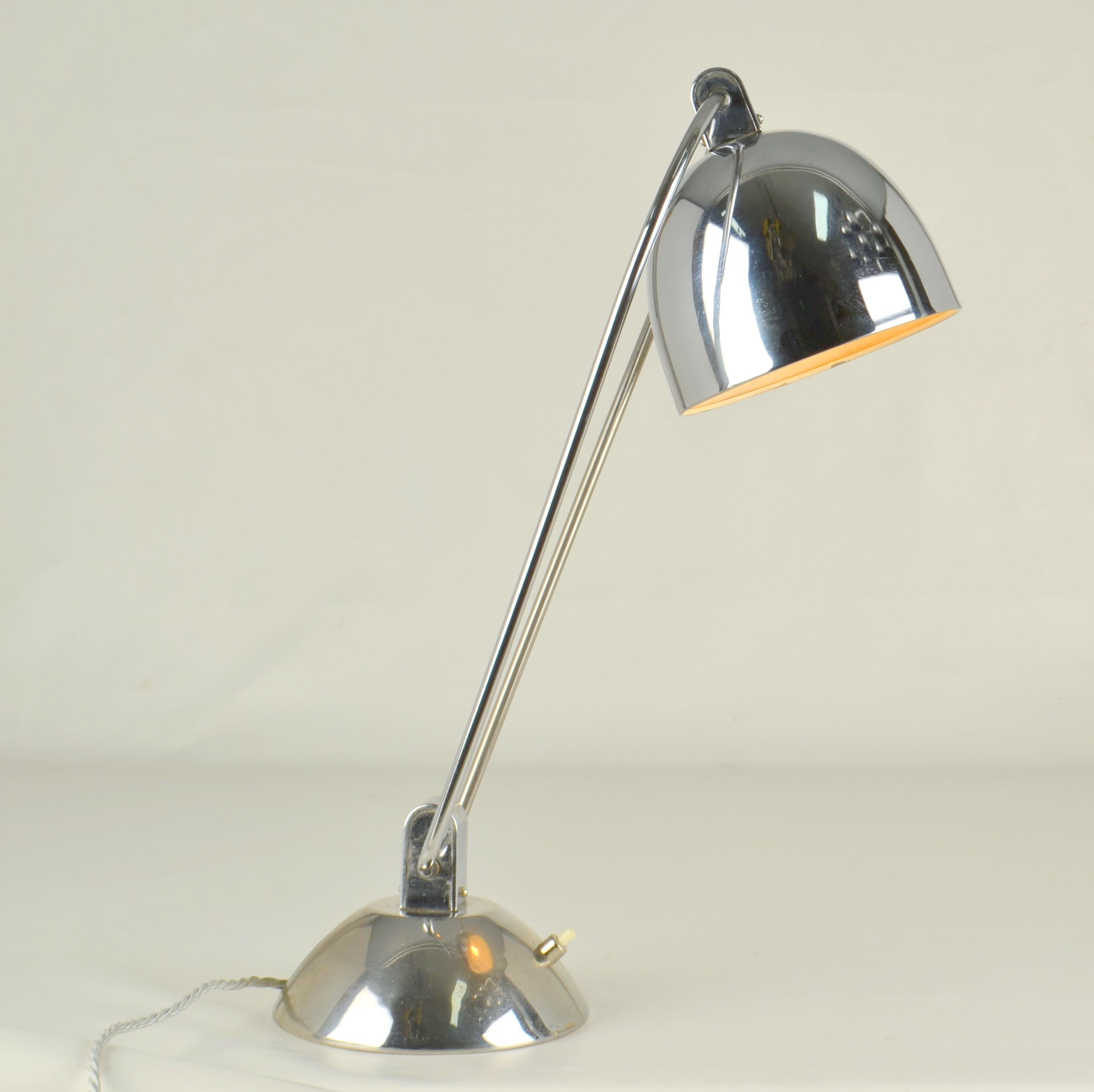 Chrome  Lampe de bureau moderniste Jumo conçue par Yves Jujeau et André Mounique en vente