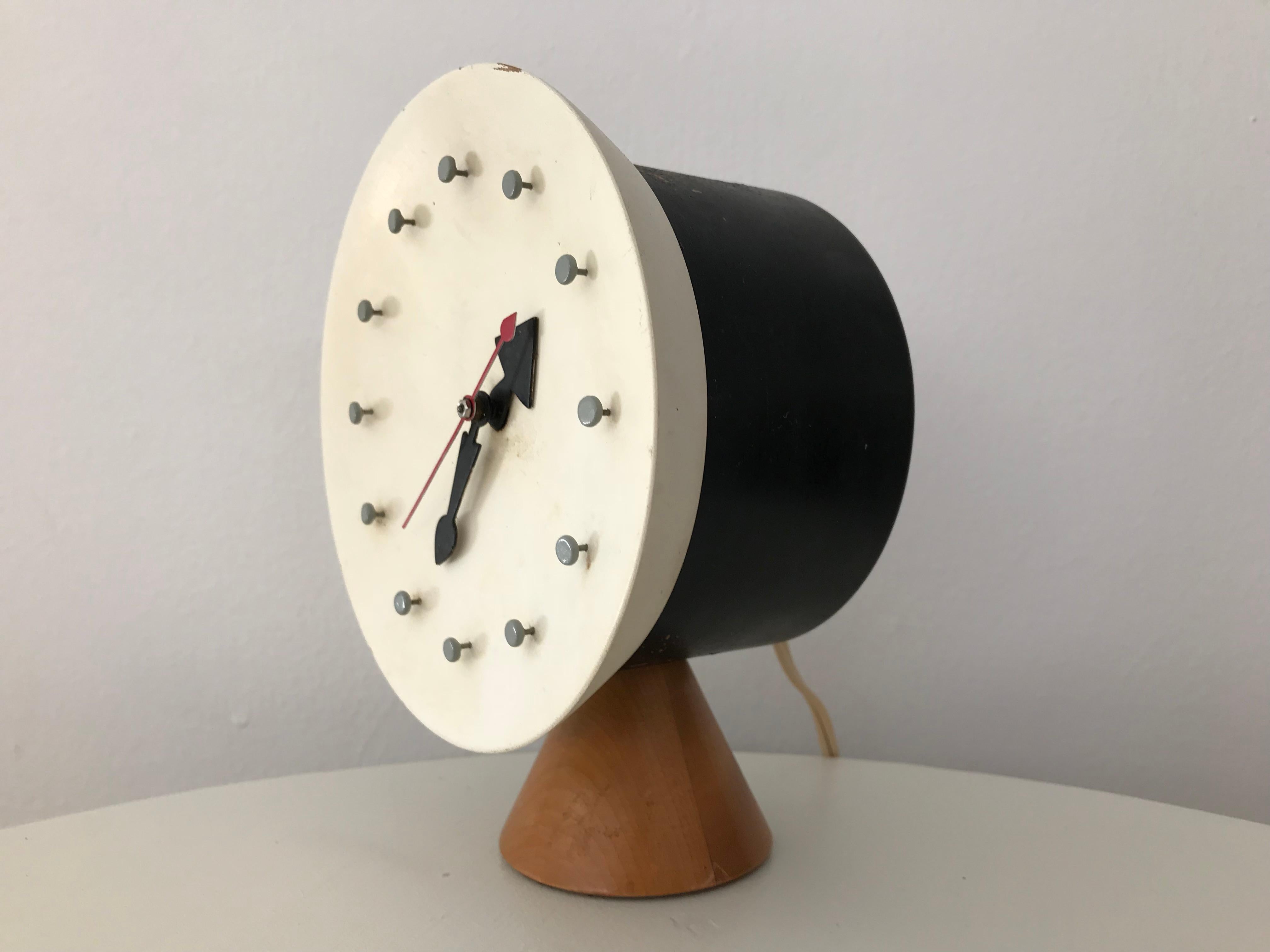 Mid-Century Modern Modernist Desk Table Clock by George Nelson and Irving Harper for Howard Miller