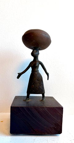 Modernist Desktop Bronze of a Figurative Sculpture of a Woman