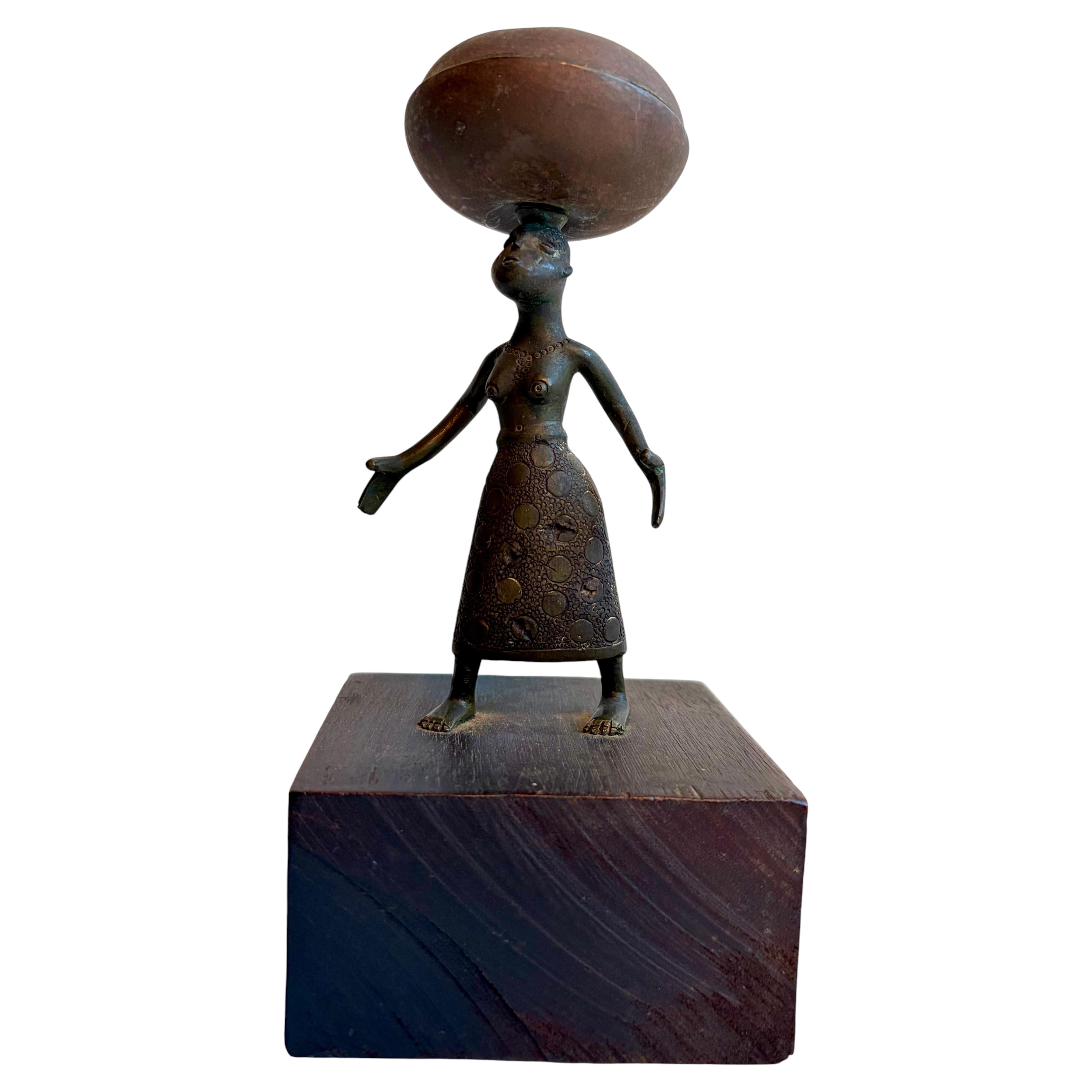 Modernist Desktop Bronze of a Figurative Sculpture of a Woman For Sale