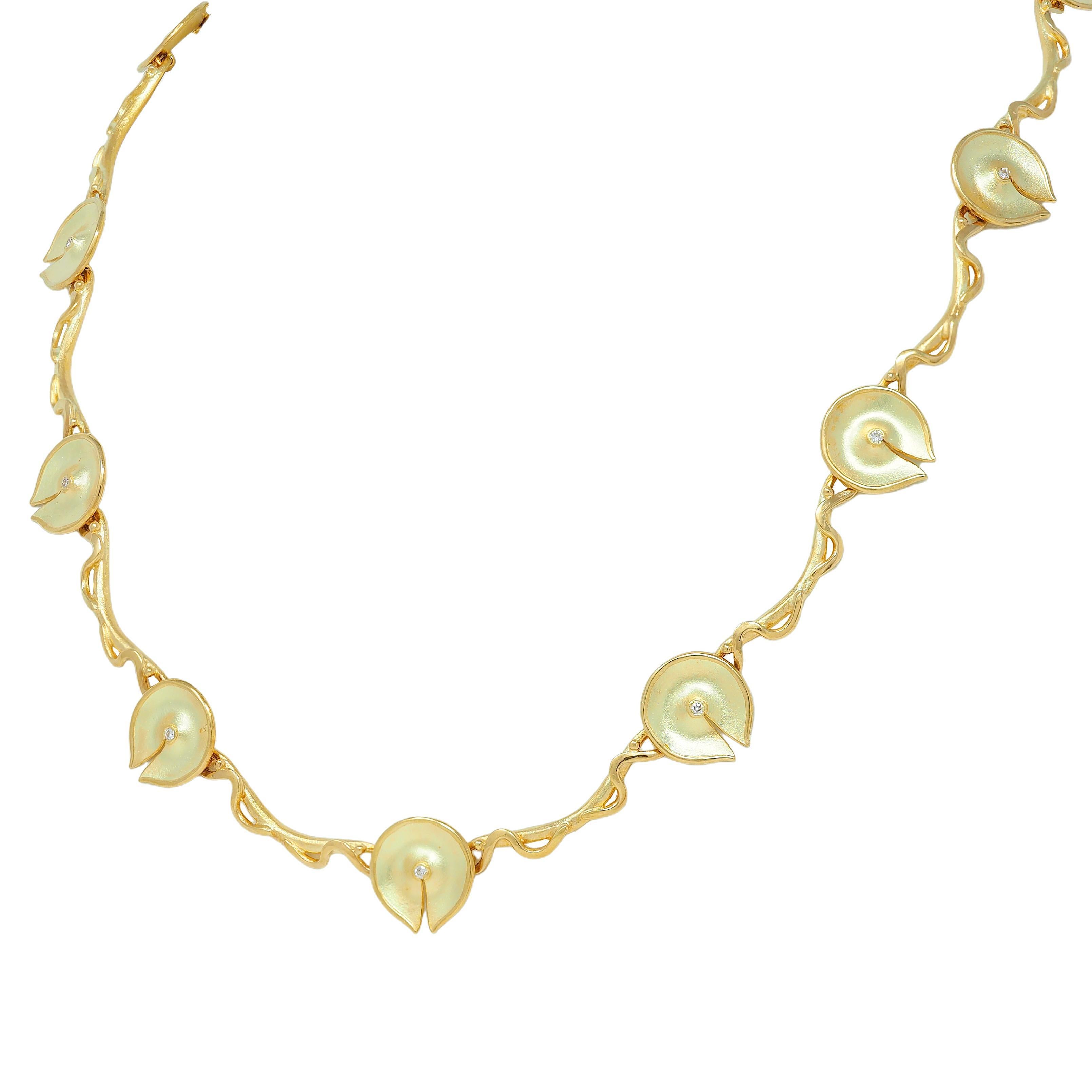 Collier moderne en or jaune 18 carats avec diamants et chaîne à nénuphars Vintage Pour femmes en vente