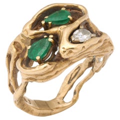 Vintage Modernist Diamond and Emerald Gold Ring