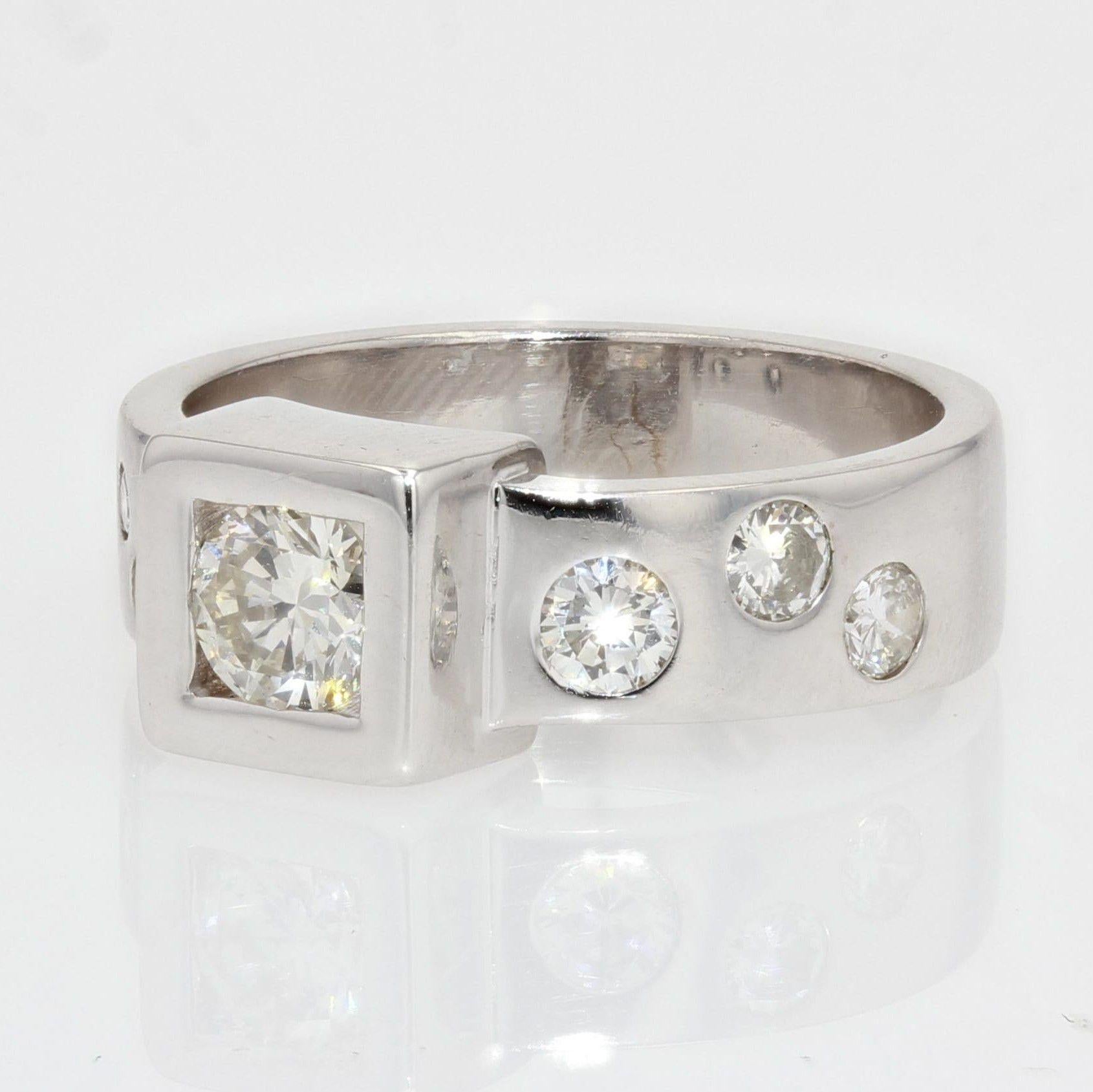 Modernist Diamonds 18 Karat White Gold Ring For Sale 1