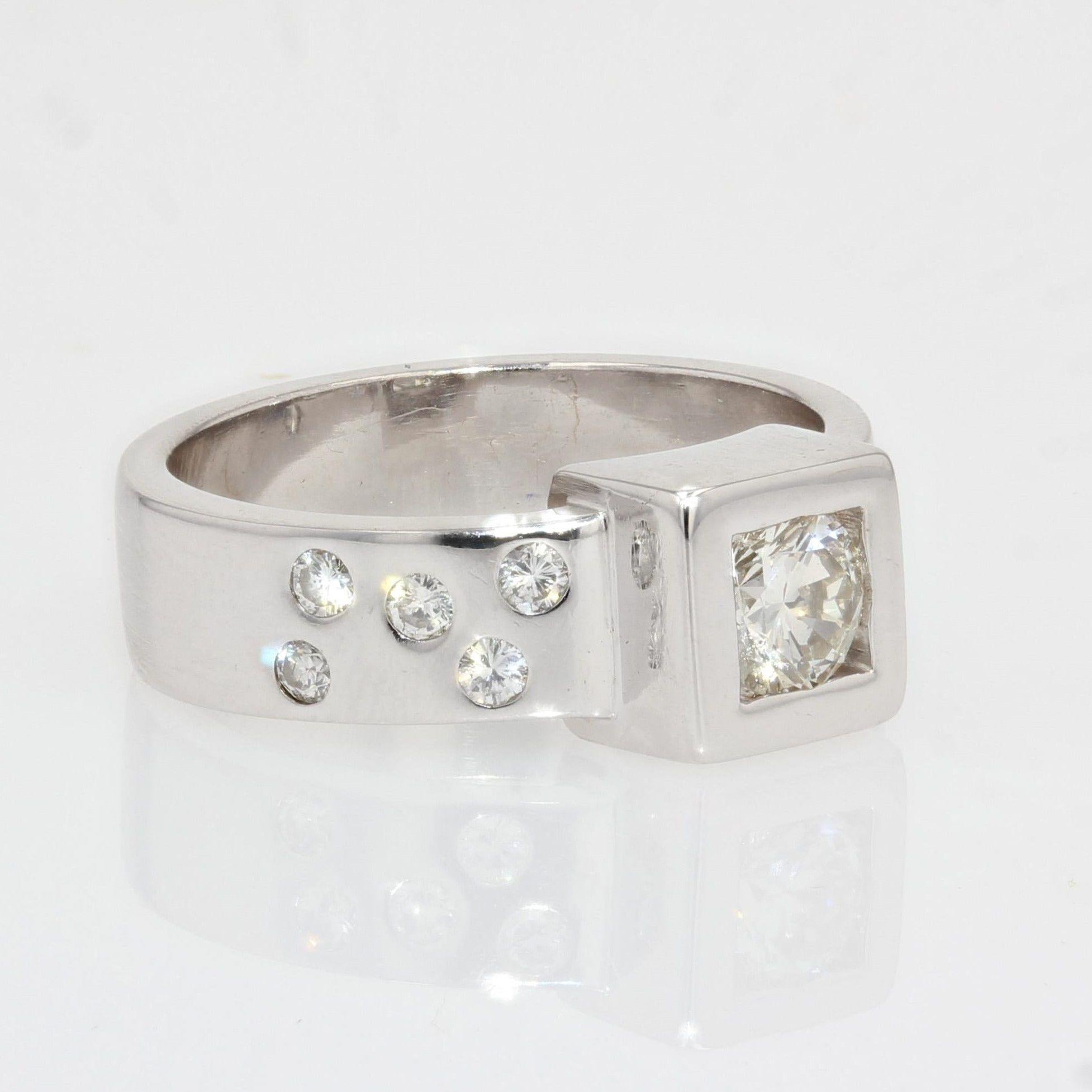 Modernist Diamonds 18 Karat White Gold Ring For Sale 3