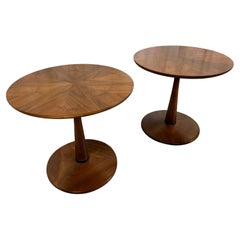 Tables d'appoint Drexel modernistes