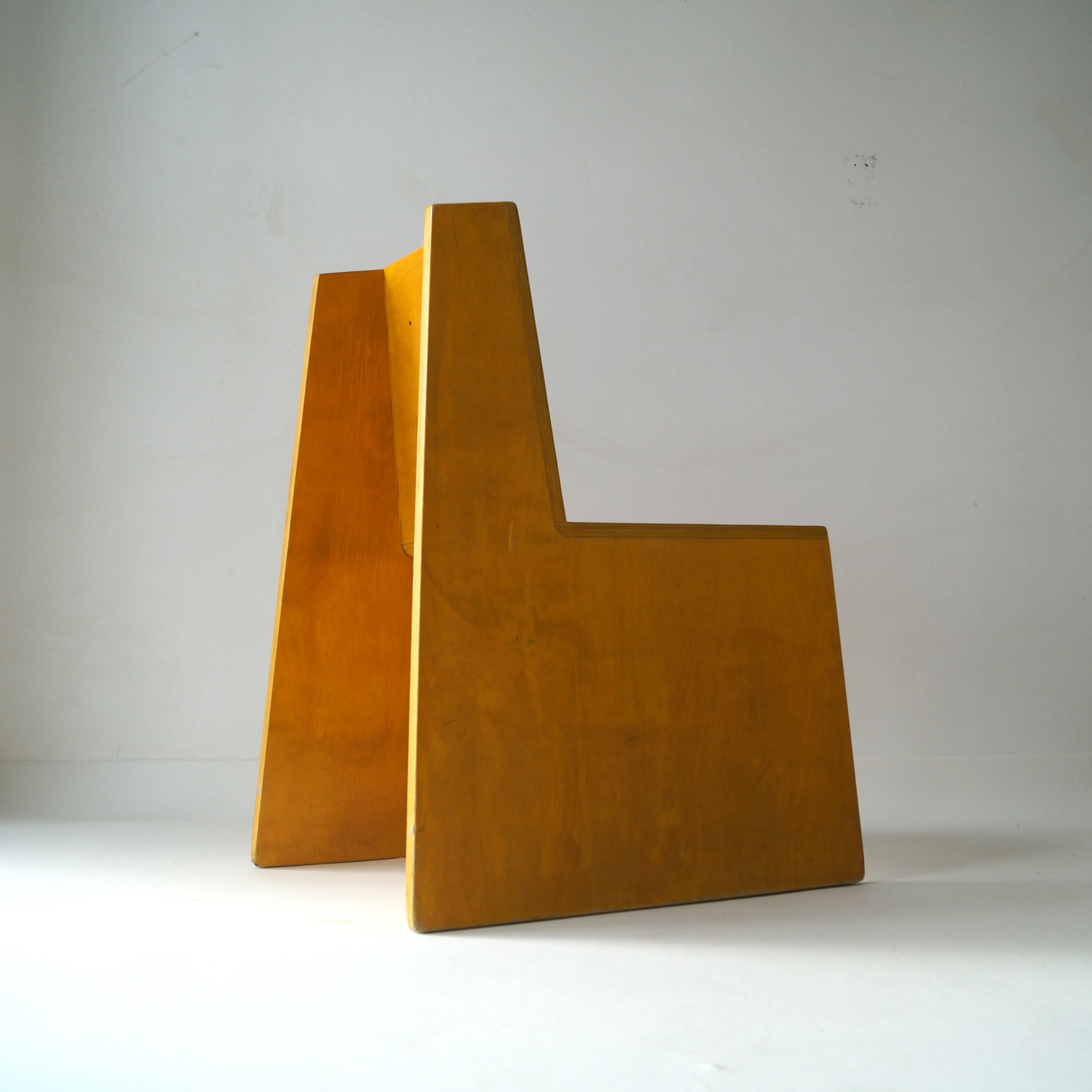 Modernist Dutch Architectural Plywood chair inspired by ''De Stijl'', 1970s In Good Condition In EVERDINGEN, NL