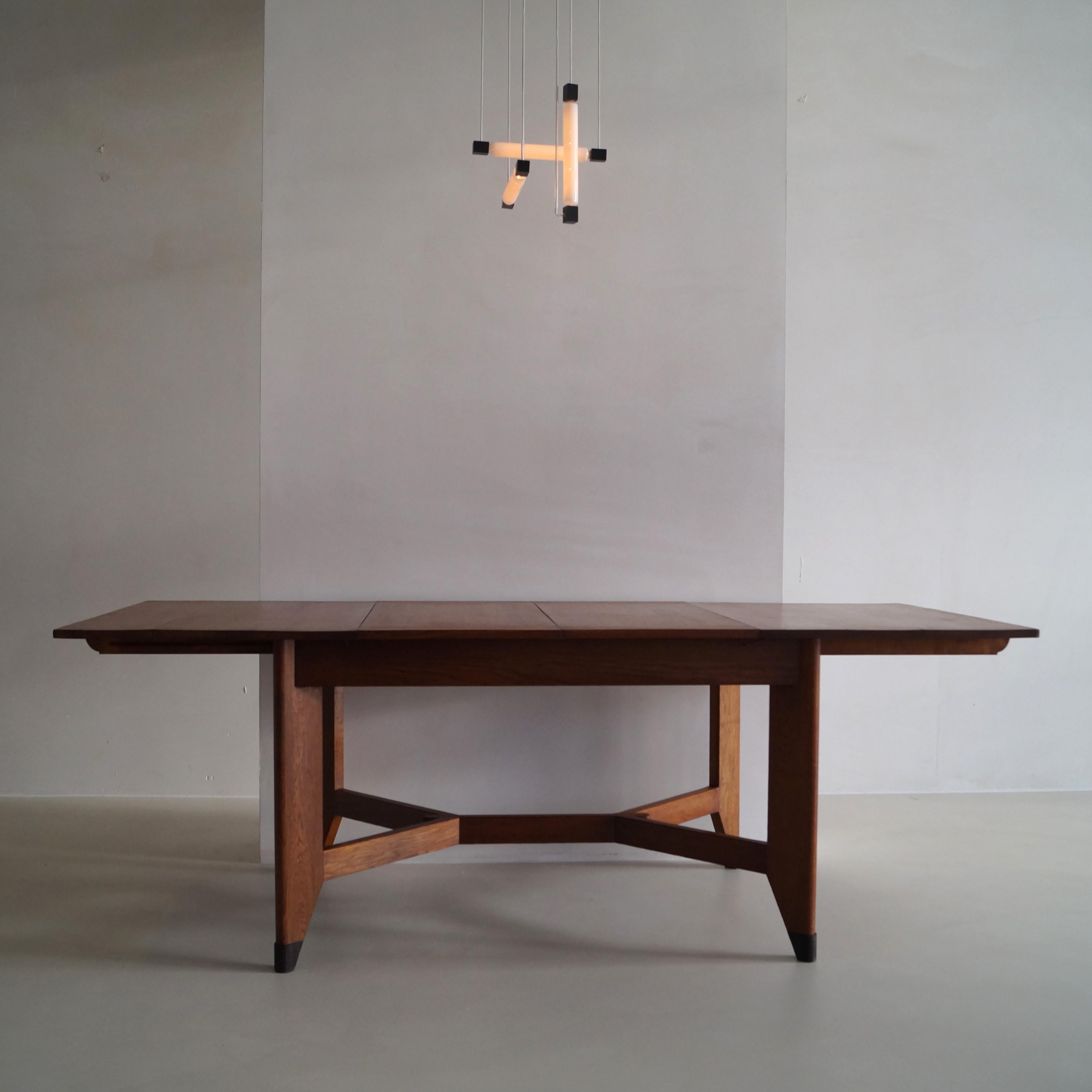 Modernist Dutch Art Deco dining table by Hendrik Wouda for Pander, 1920s For Sale 10