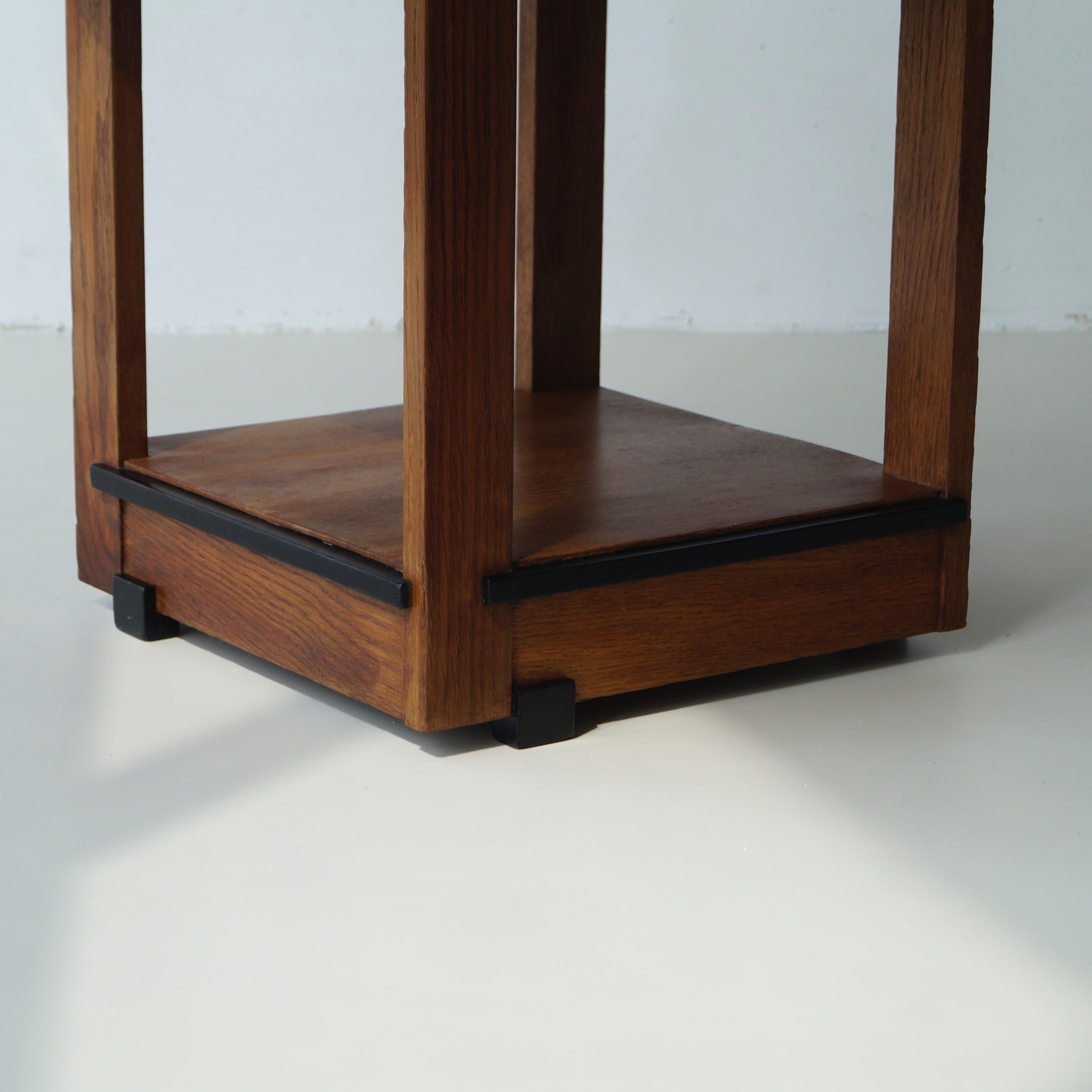 Modernistischer niederländischer Art-Déco-Beistelltisch der Moderne, Jan Brunott zugeschrieben, 1920er Jahre (Niederländisch) im Angebot
